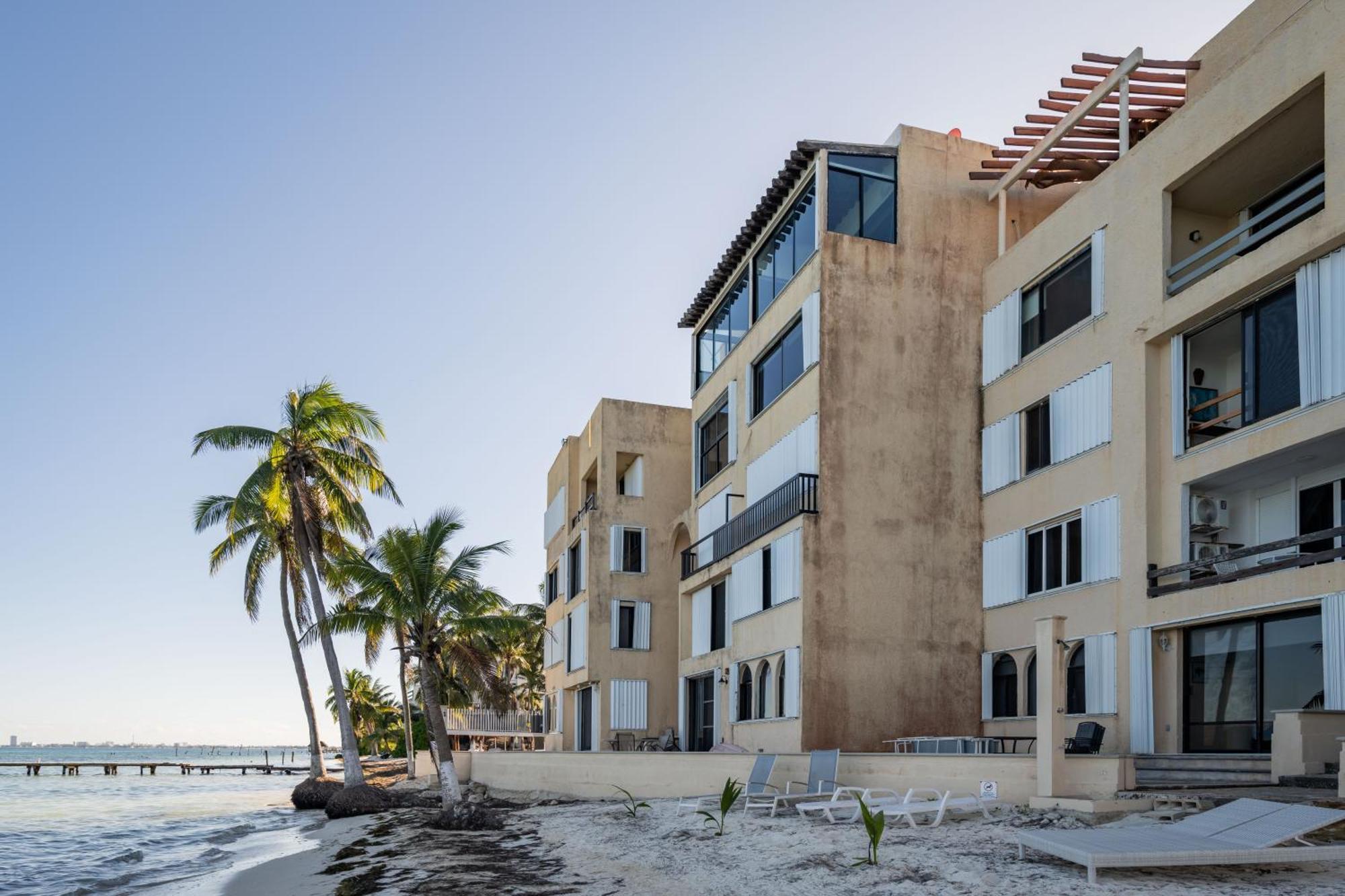 Beachfront Con Magnifica Vista Apartment *