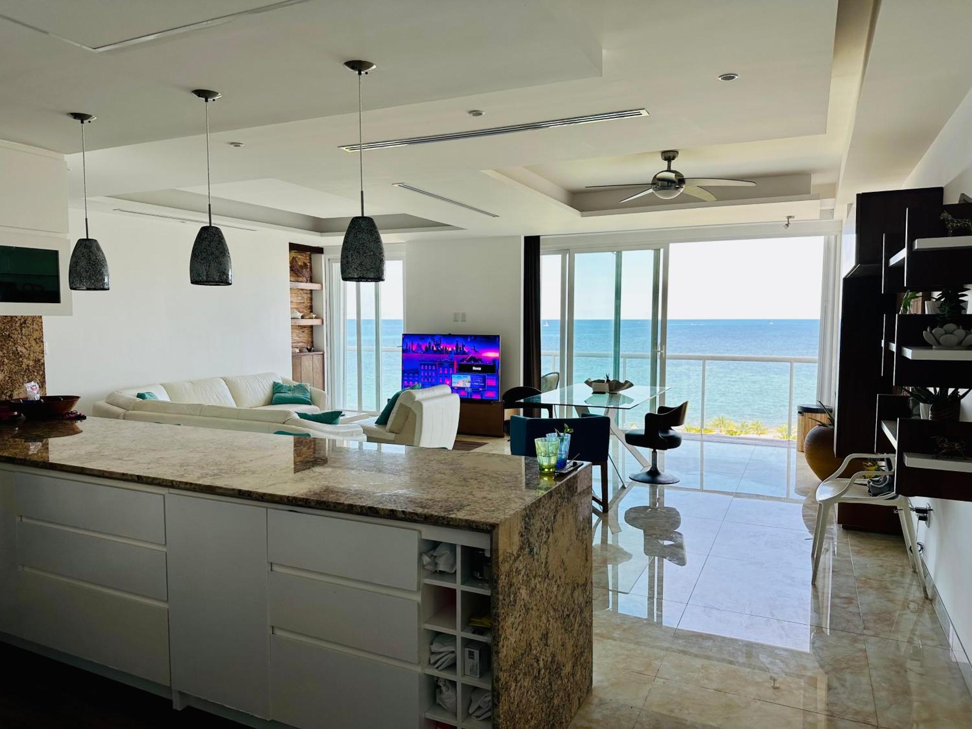 Luxury Ocean View & Front In The Location Of * Cancun