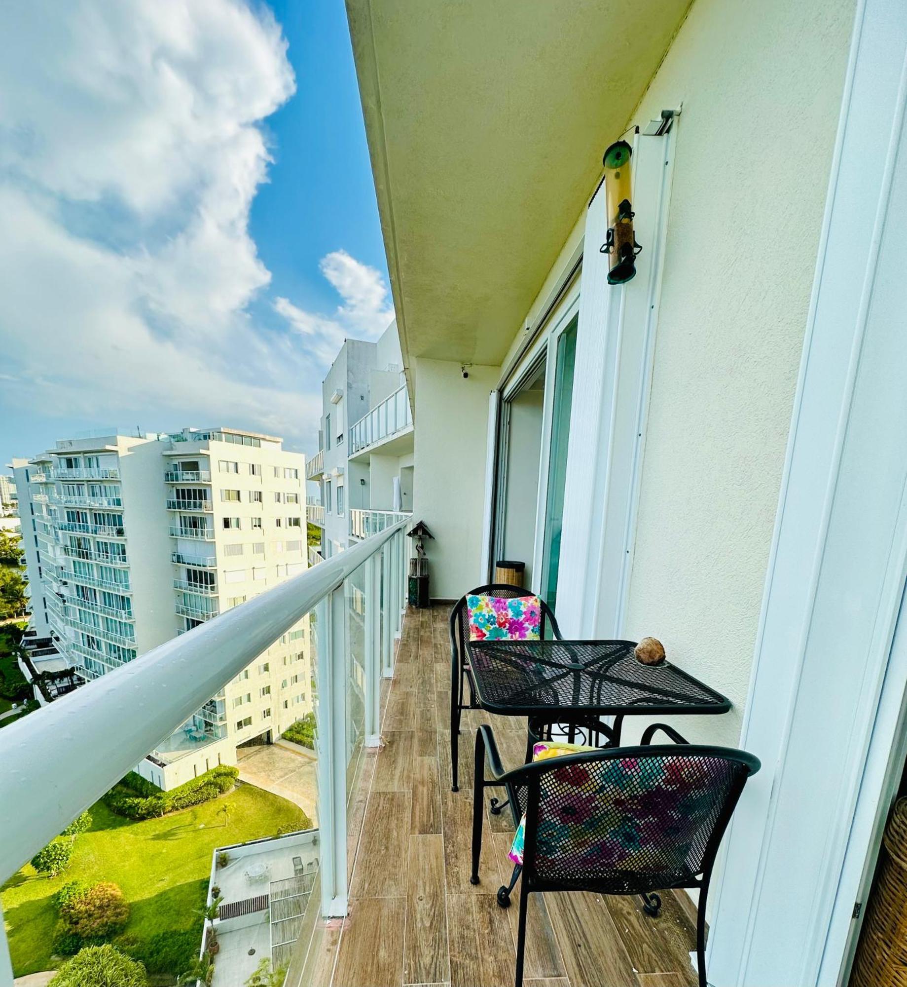 Luxury Ocean View & Front In The Location Of Apartment