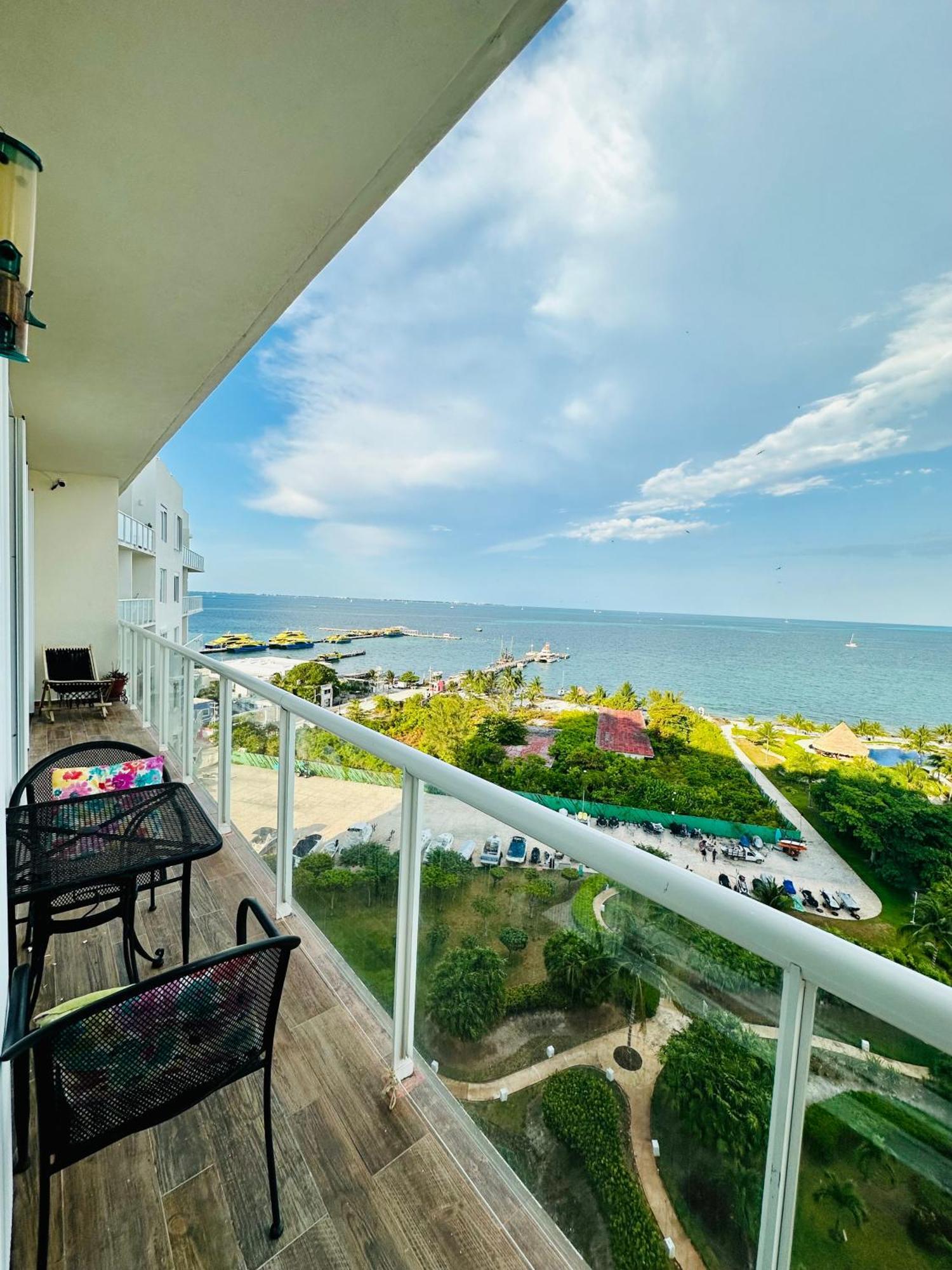 Apartment Luxury Ocean View & Front In The Location Of
