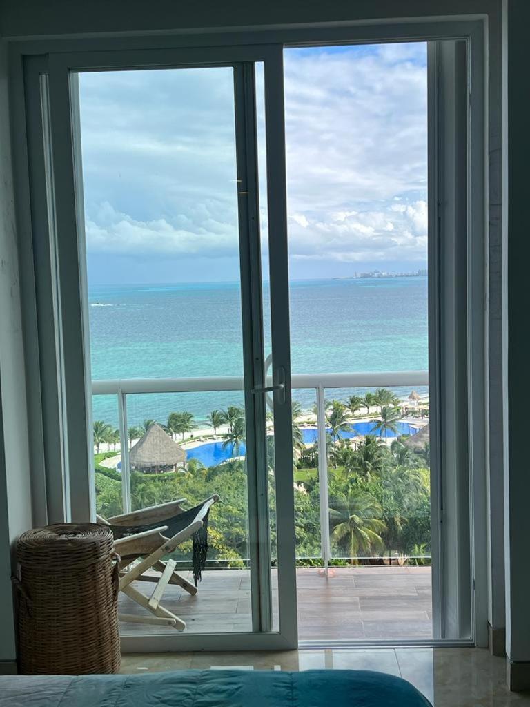 Luxury Ocean View & Front In The Location Of * Cancun