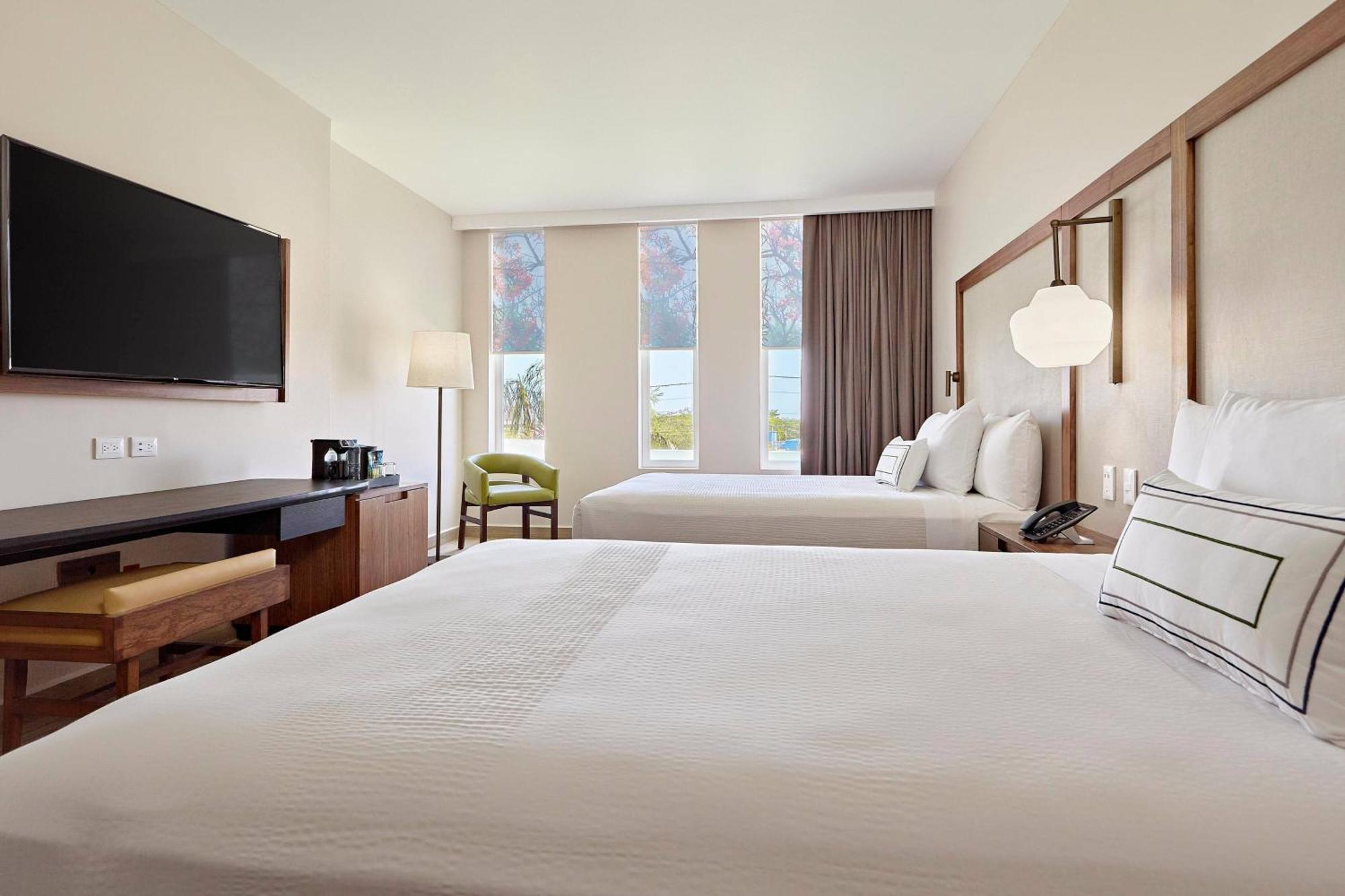 Fairfield & By Marriott Cancun Airport