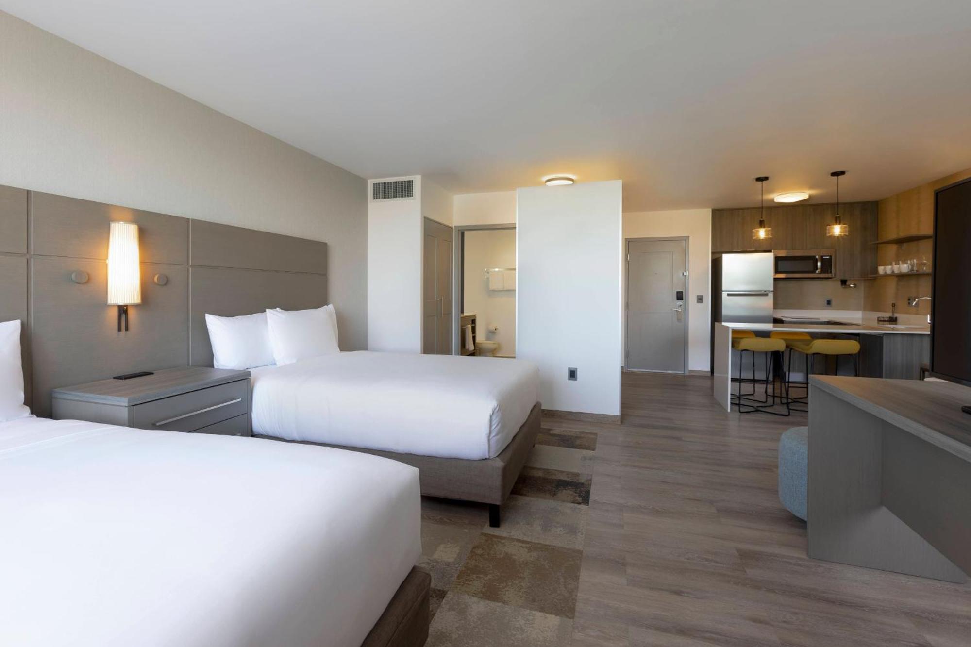 By Marriott Zone 3* Cancun