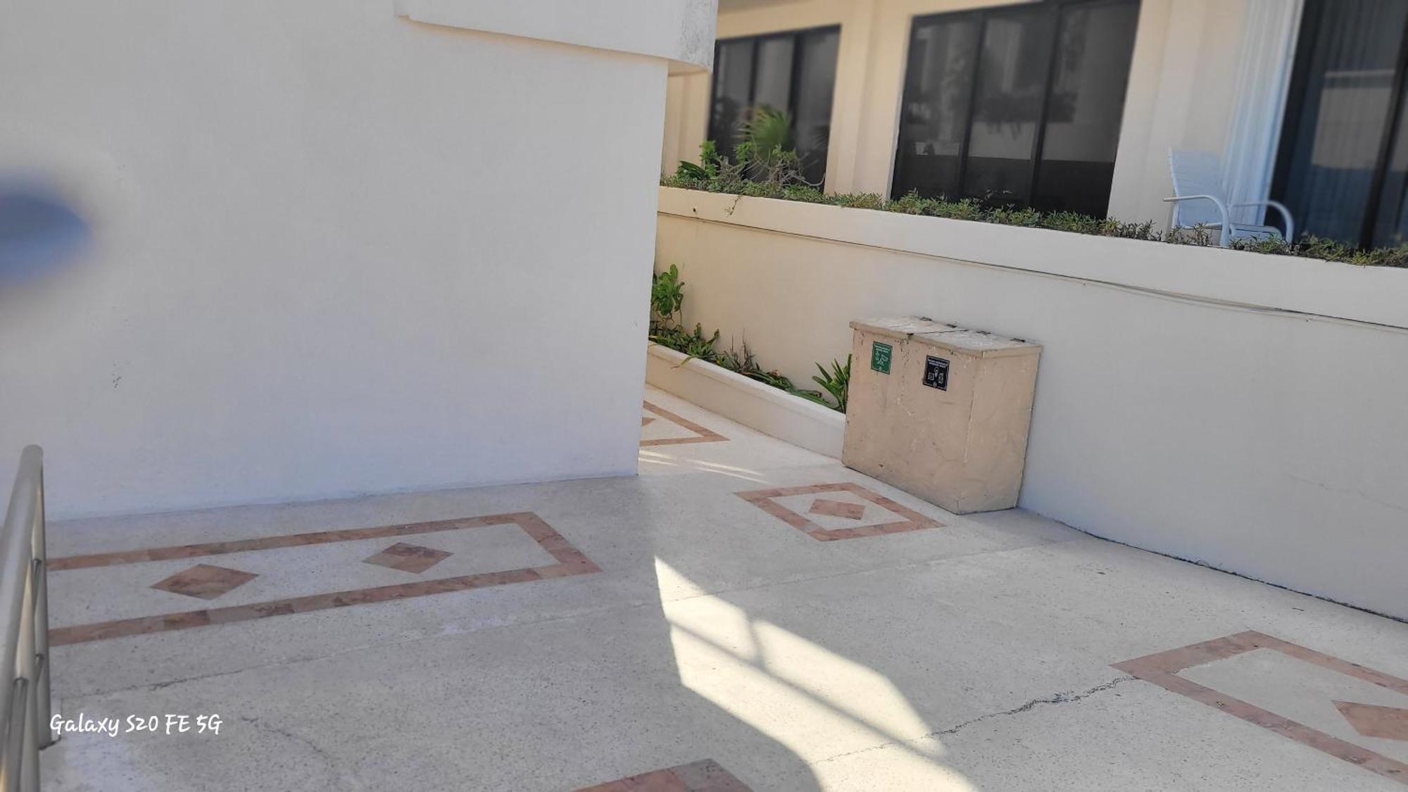 Ocean View Front Apartment *