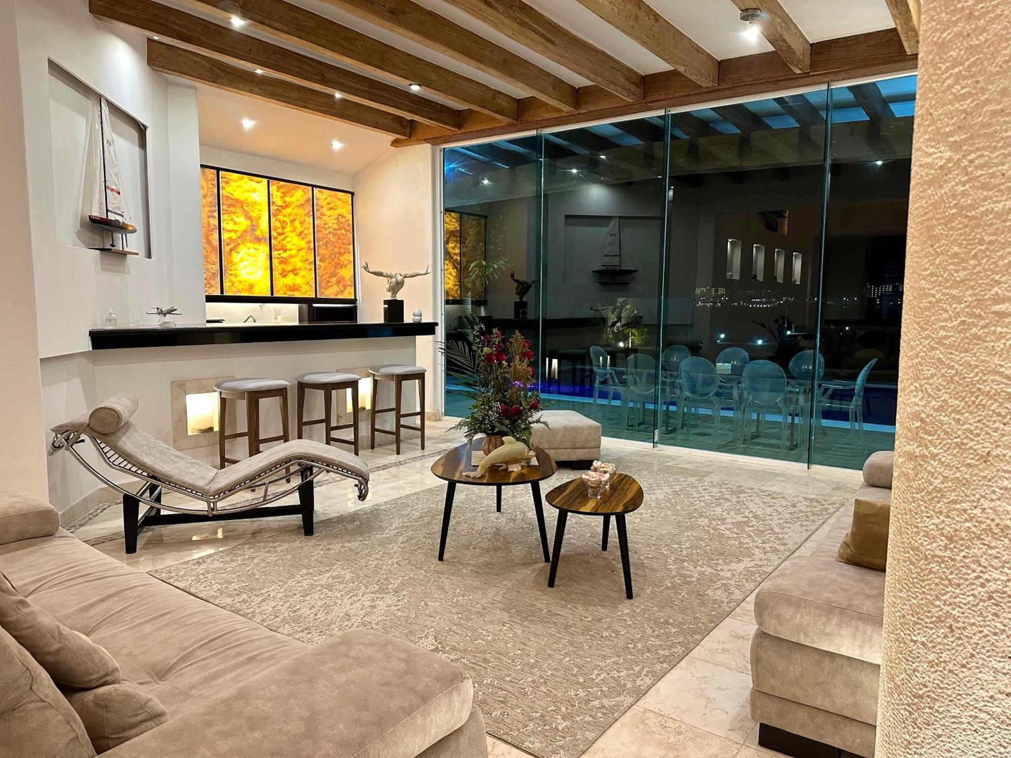Apartment Don Village - 5br Luxury Waterfront Private By Solmar