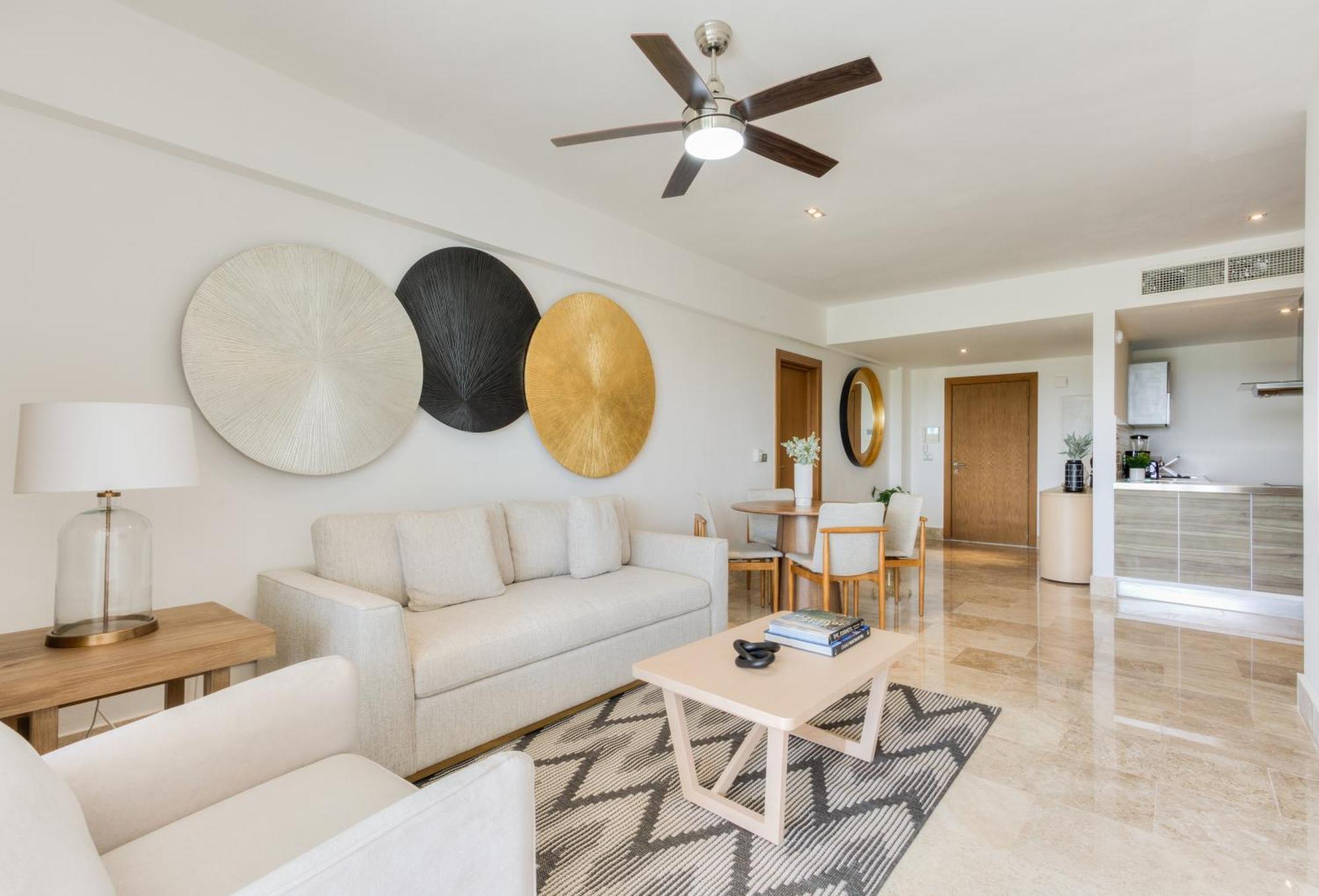 Apartment Luxury 2-bedroom With Club Access