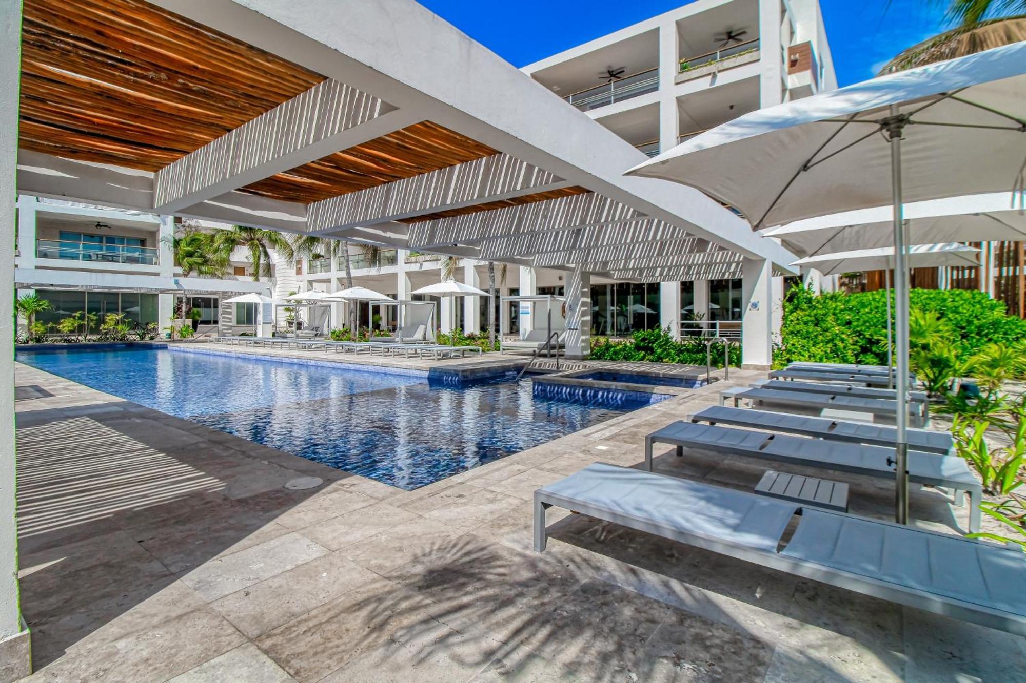 La Amada Ph03m Estudio Torre E Cancun