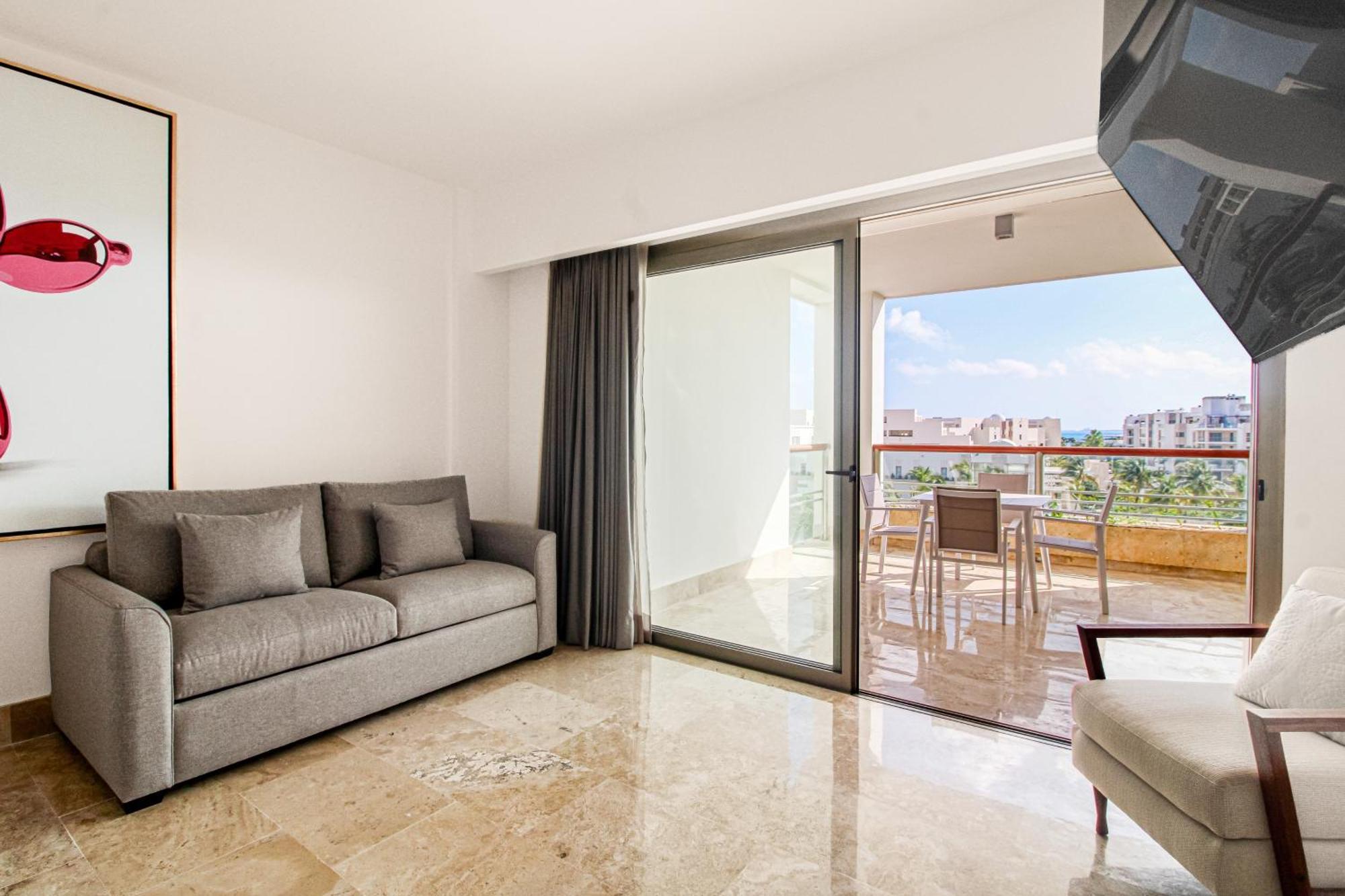 Hotel La Amada Ph03m Estudio Torre E
