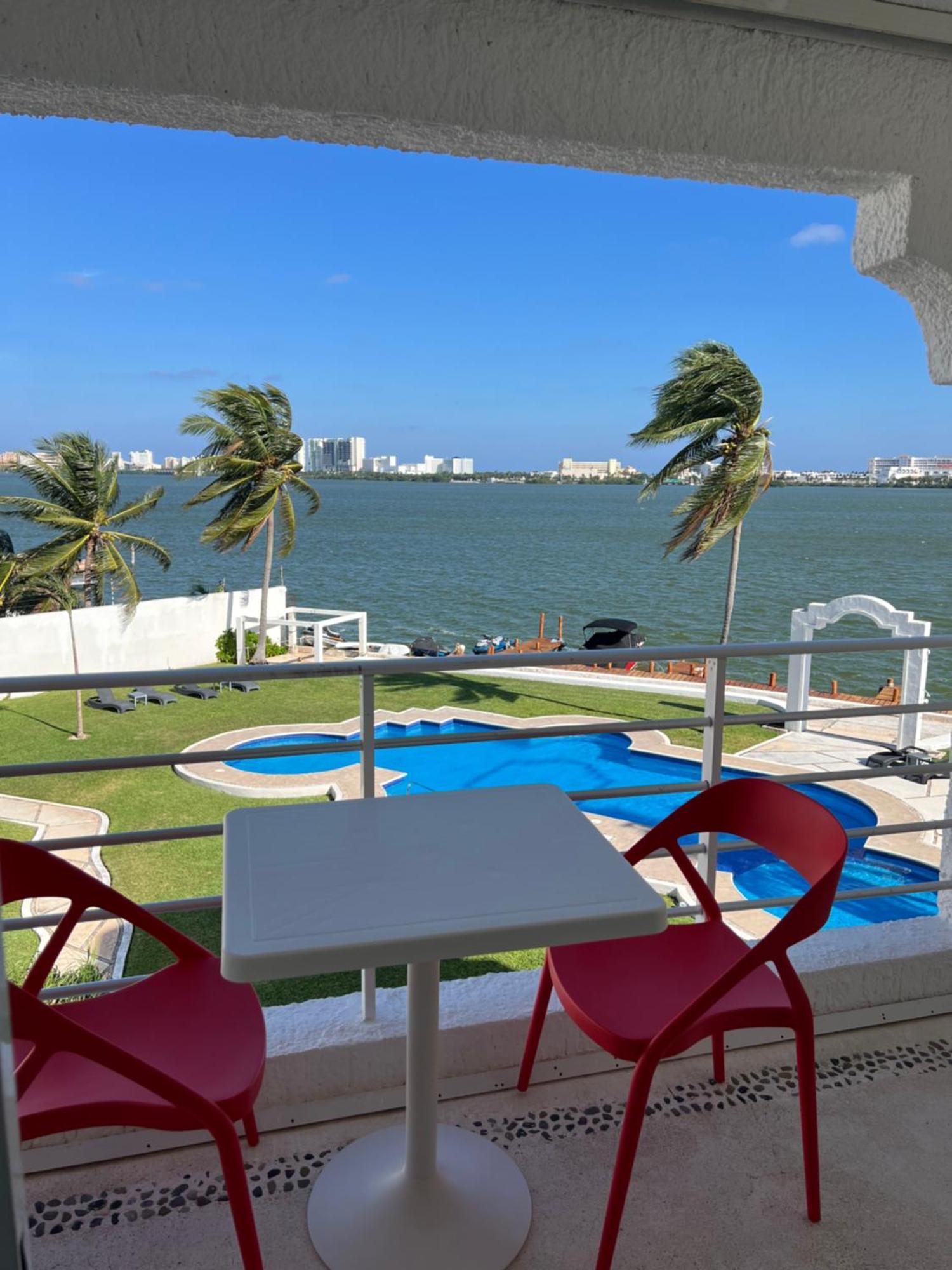 Apartment Penthouse Frente A La Laguna *