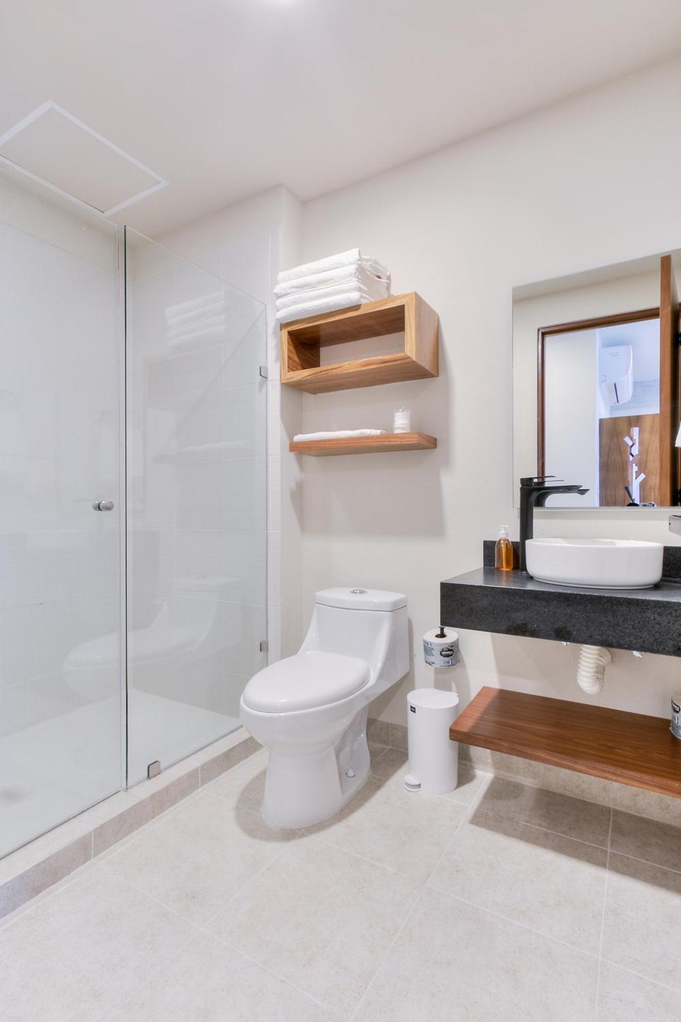 Centrally Located With Pool, Gym, Coworking And Wifi * Cancún