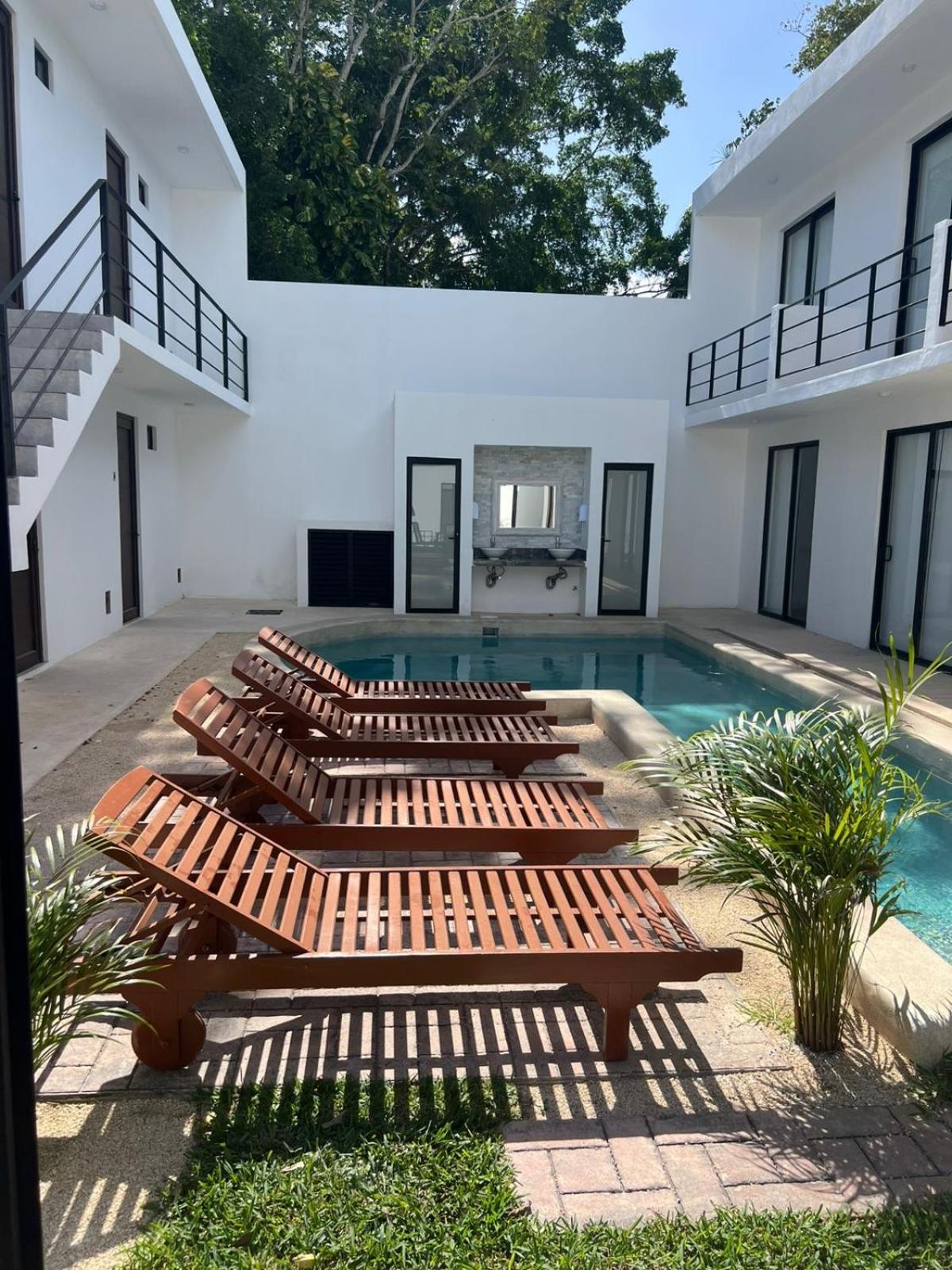 Marea Close To The Airport (adults Only)
