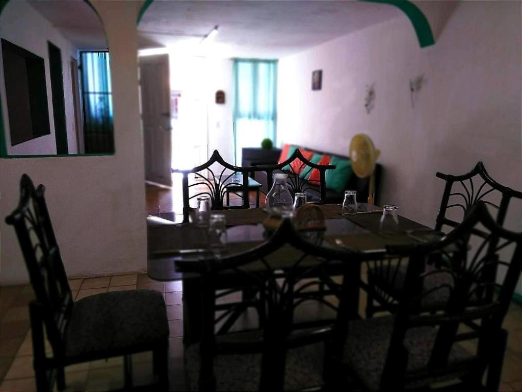Centrico Y Tranquilo Homestay *