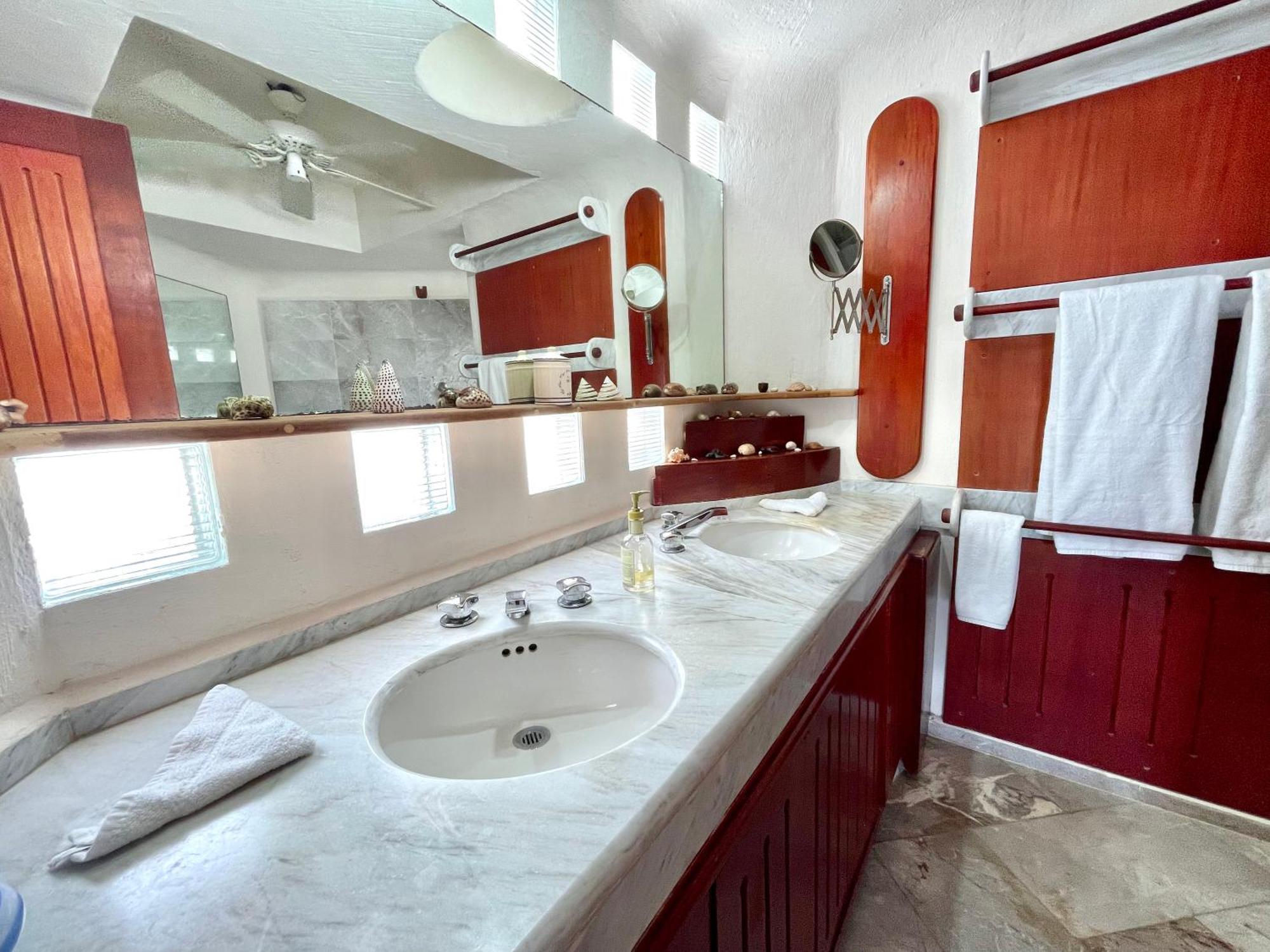 6br Spacious Waterfront With Private Pool By Solmar Cancun