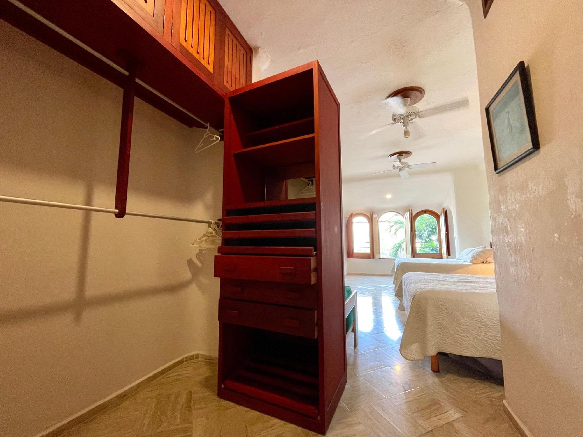Villa 6br Spacious Waterfront With Private Pool By Solmar *