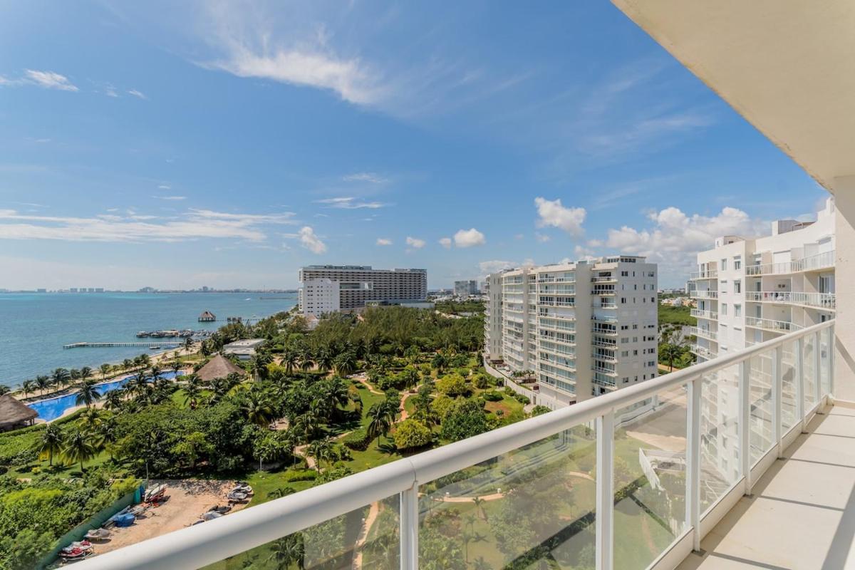Apartment Seaslde Beachfront 4 Bdr By Casa Paraiso