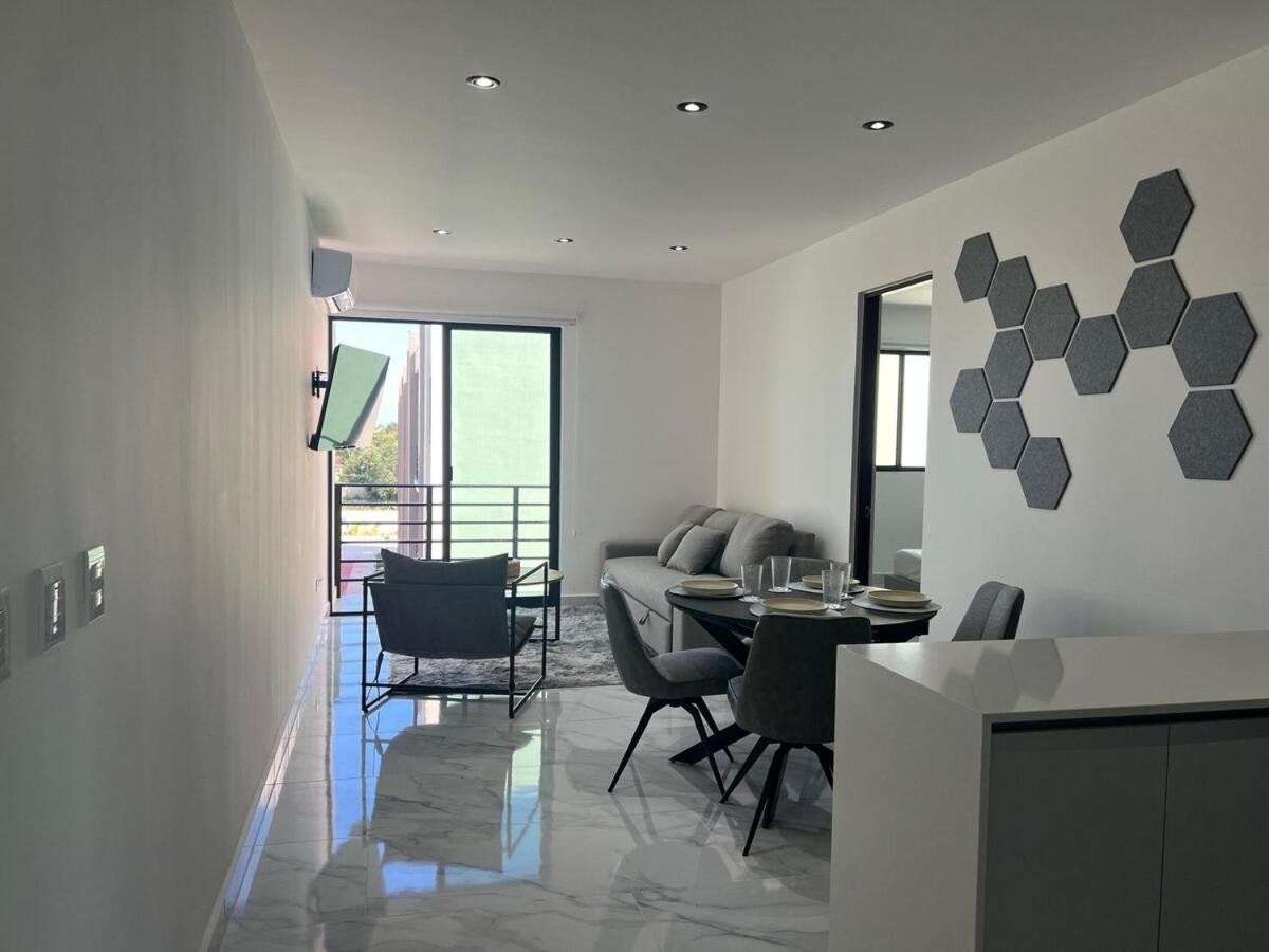 Papu - Chic Condo, View, Pool, Soccer Court *