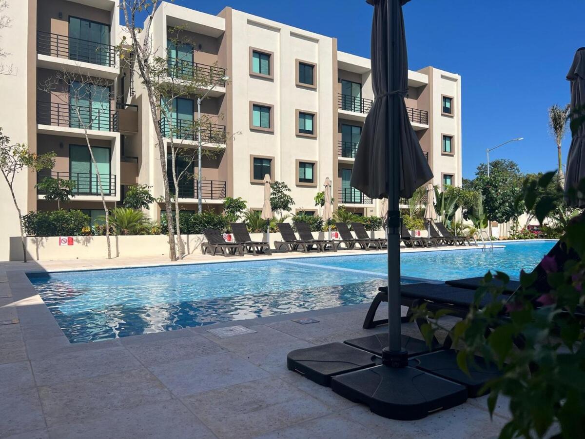 Papu - Chic Condo, View, Pool, Soccer Court Apartment Cancun