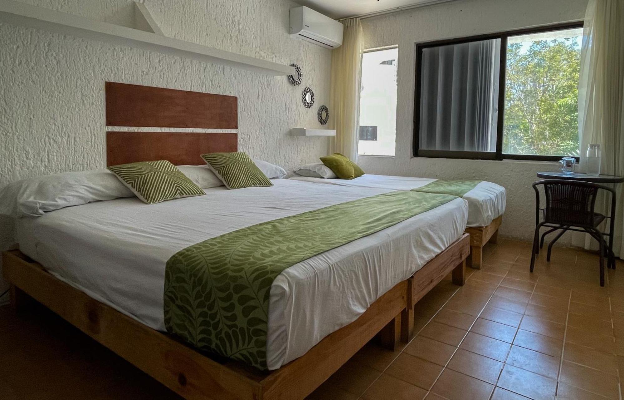 Casa Luna Family & Friends Bed & Breakfast *
