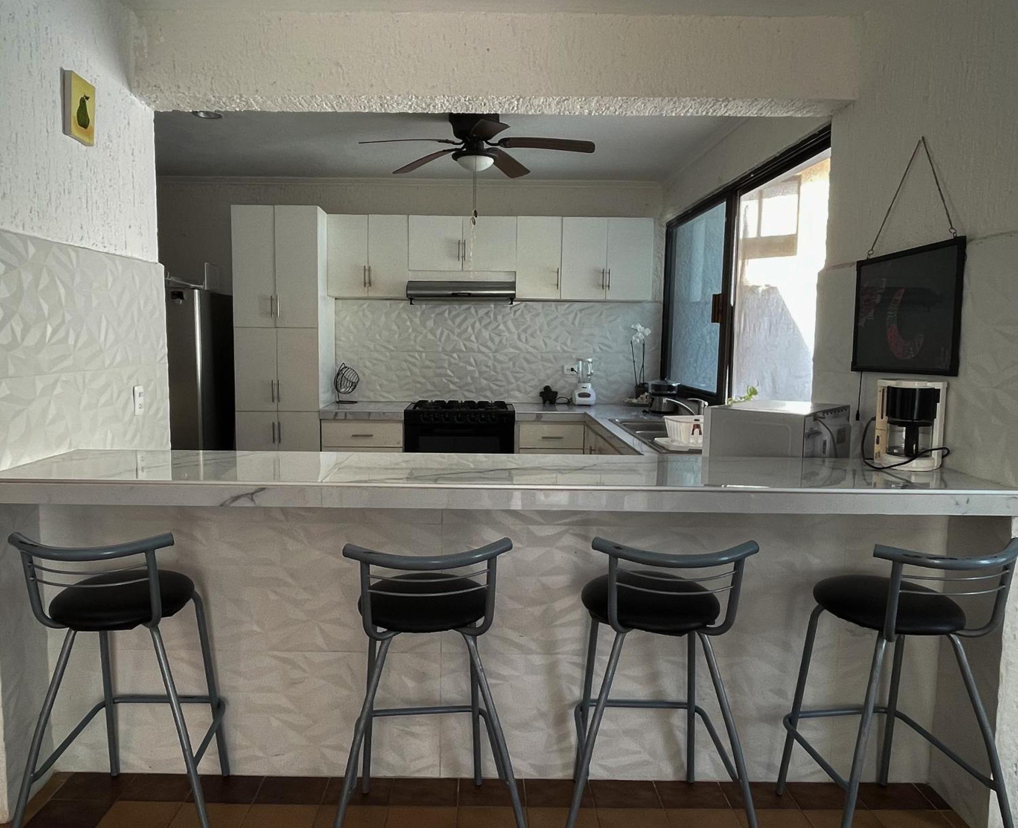 Casa Luna Family & Friends Bed & Breakfast Cancun