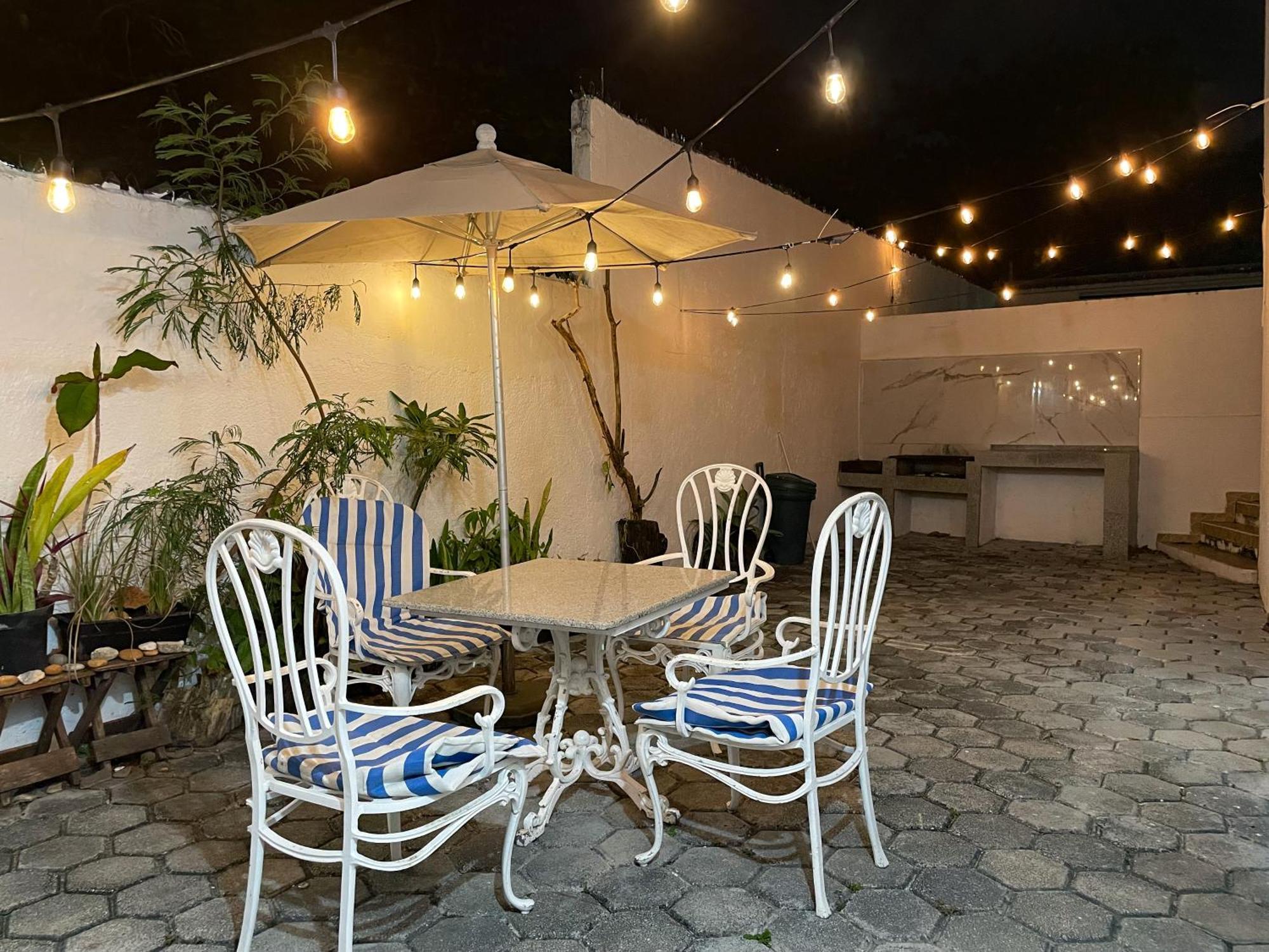 Casa Luna Family & Friends Bed & Breakfast *