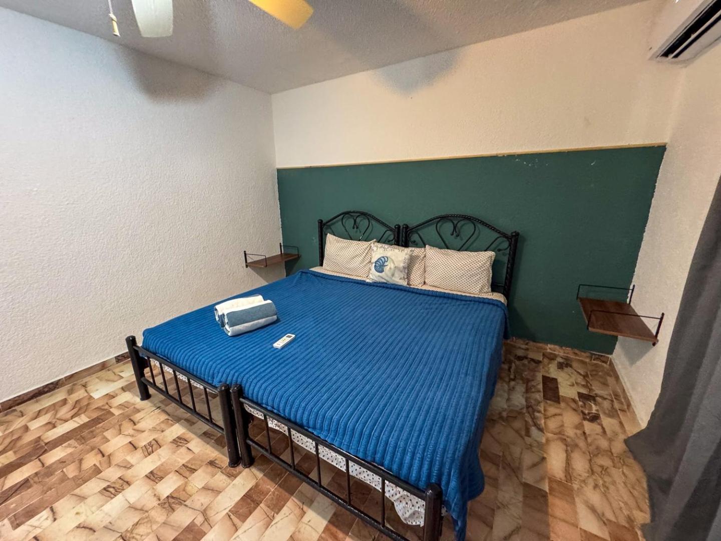 Spacious 2-story, 4 Bedrooms, Ocean View Balcony * Cancun