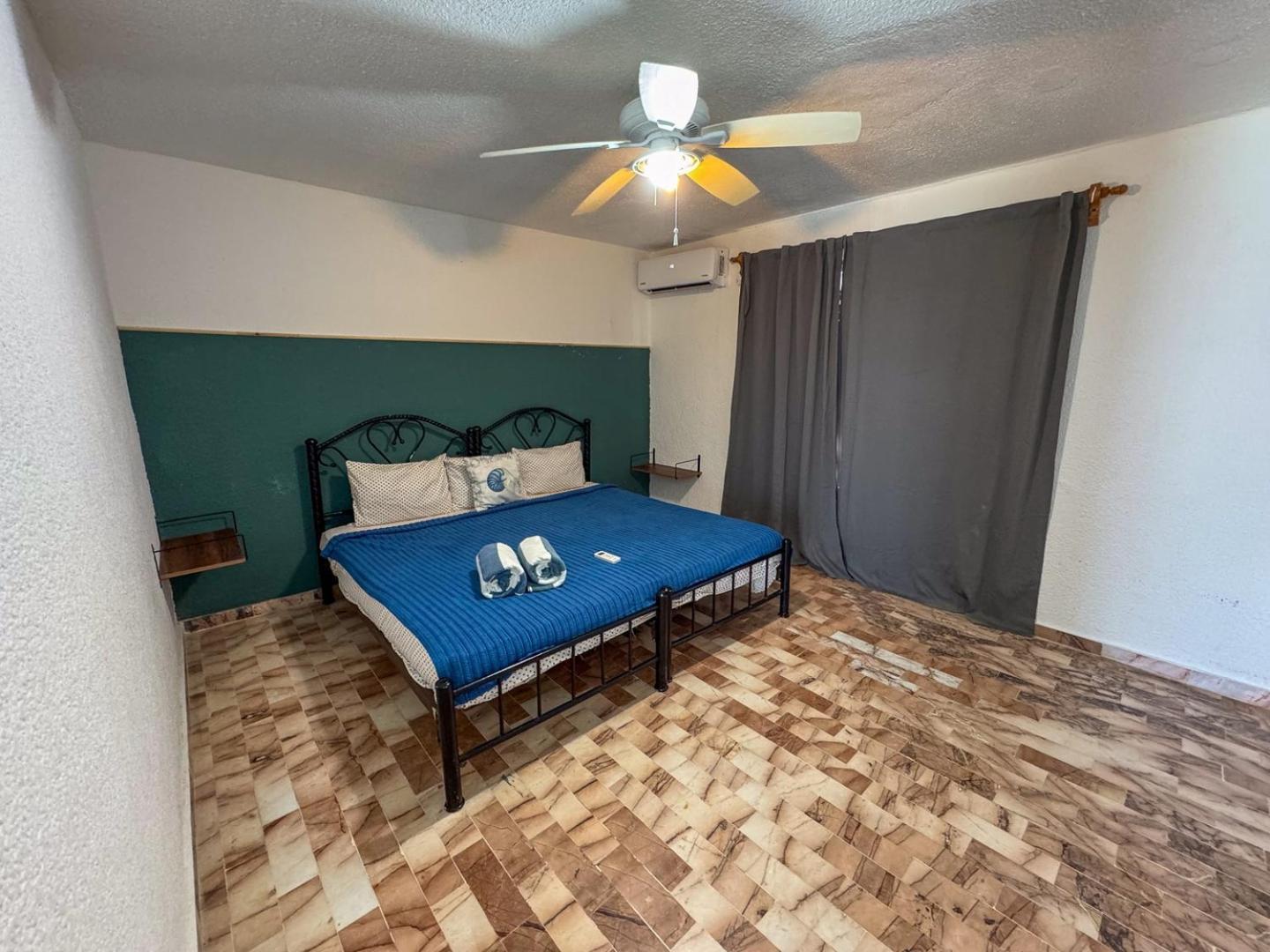 Spacious 2-story, 4 Bedrooms, Ocean View Balcony *