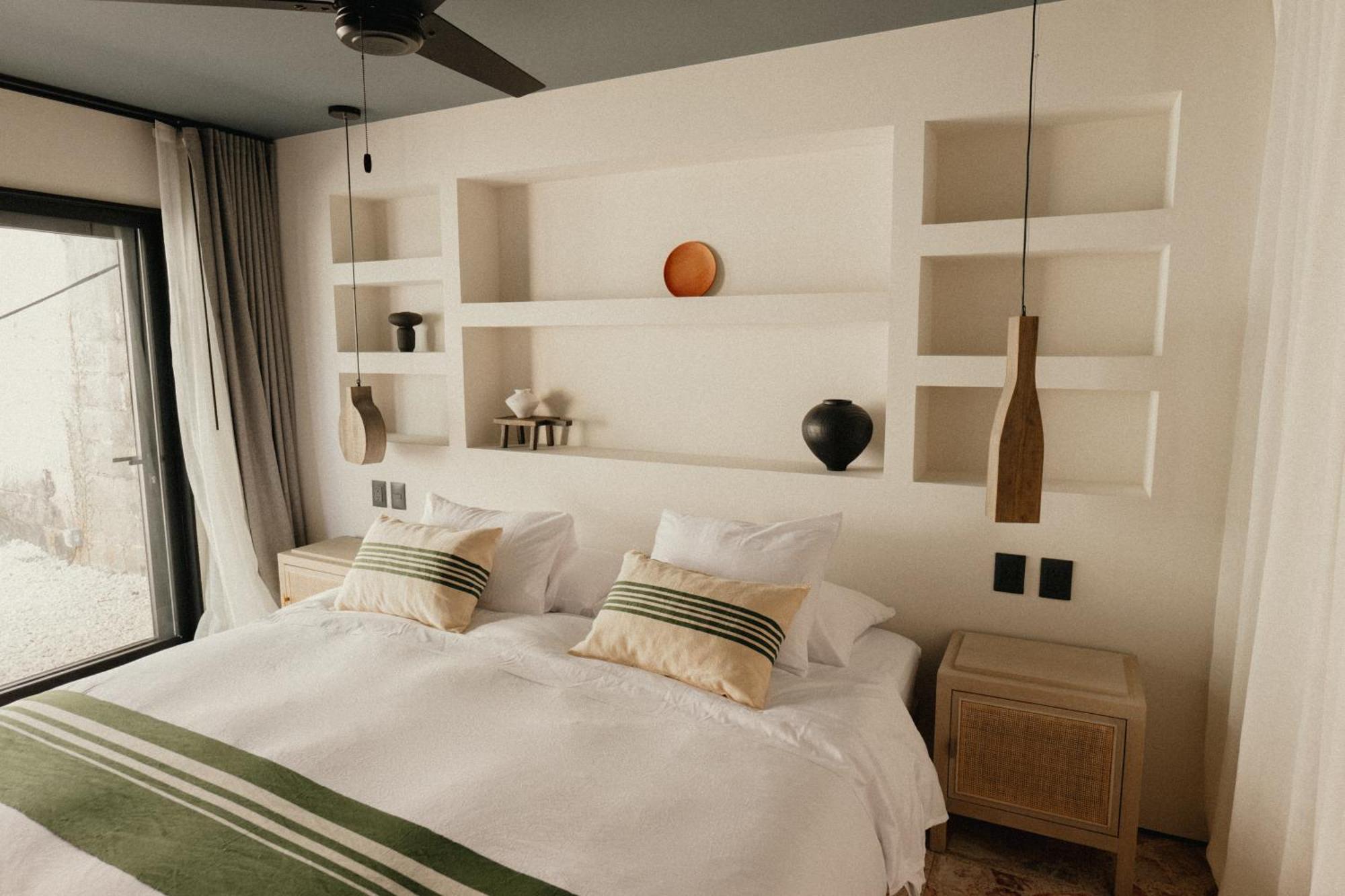 Hotel Ixum, Casa Boutique Cancun