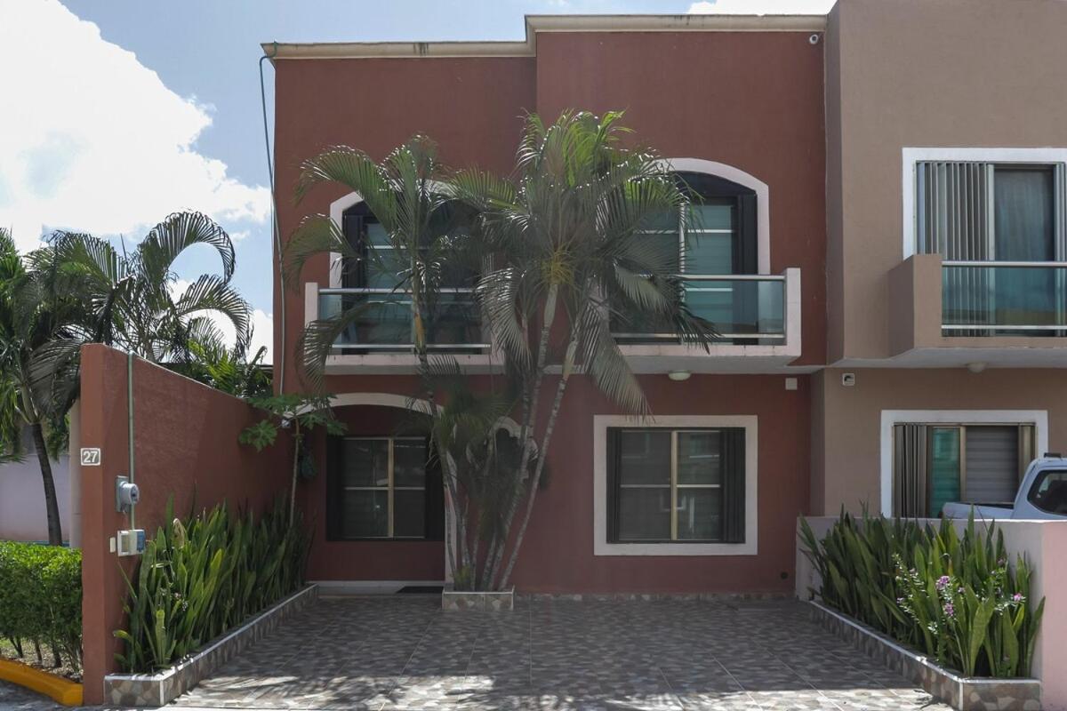 Downtown For 7 Guests, Access To Pool! Cancun