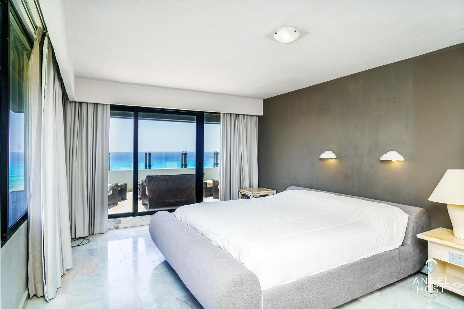 Ferienhaus Fabulous Oceanview Access To & Pools