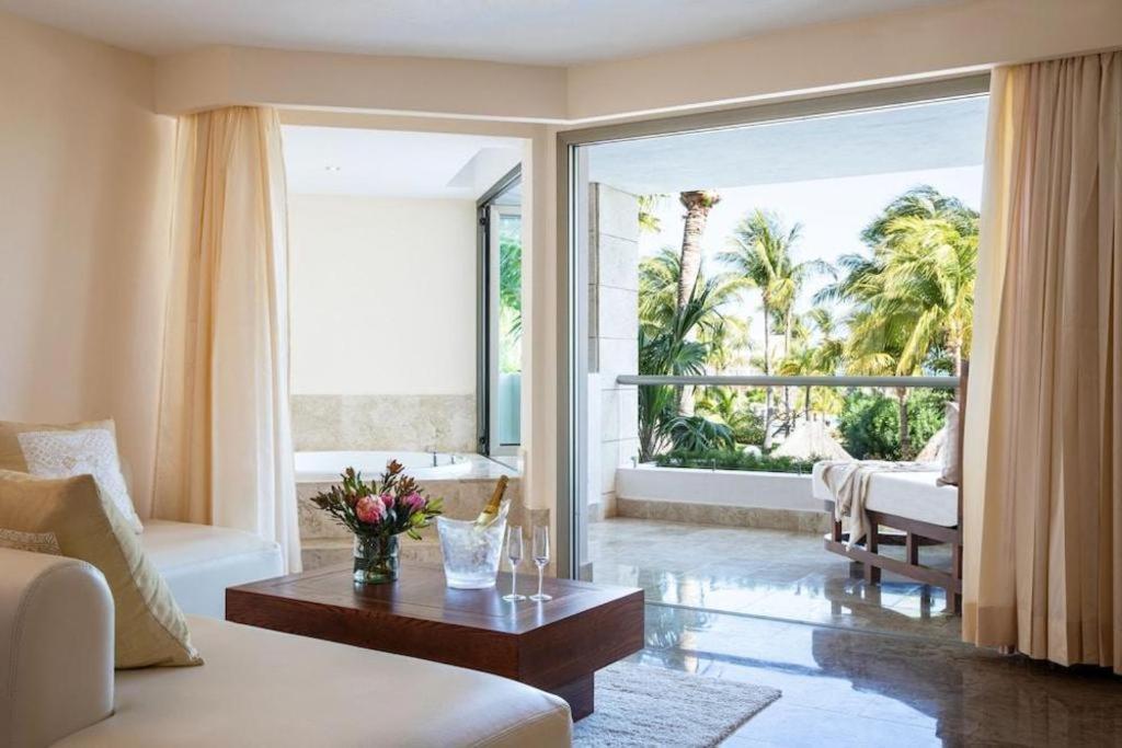 Excellence Playa Mujeres (adults Only) Hotel Cancun