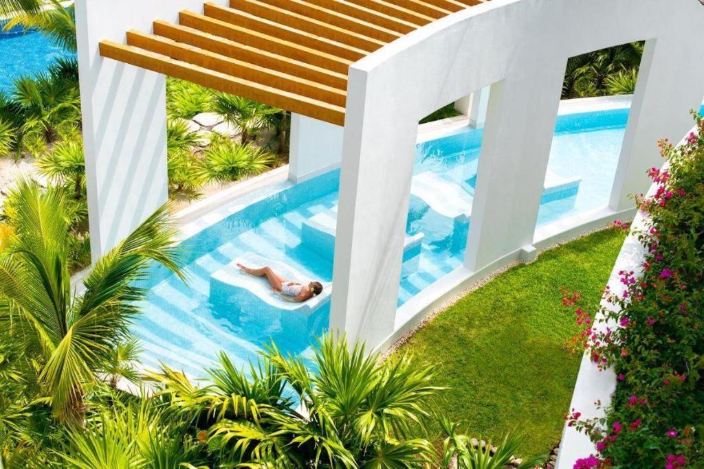 Hotel Excellence Playa Mujeres (adults Only) 5*
