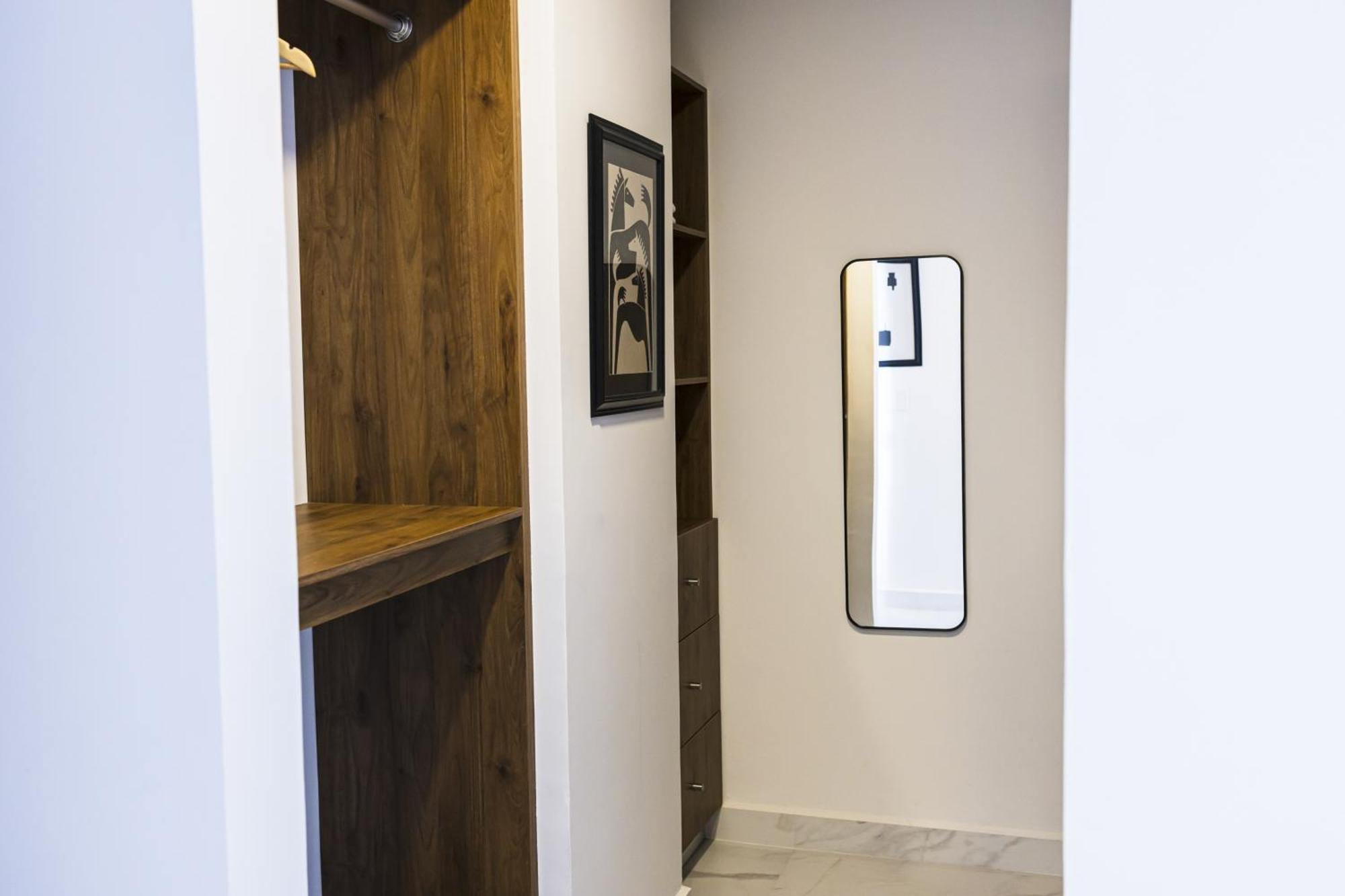 Icono C701 Apartment