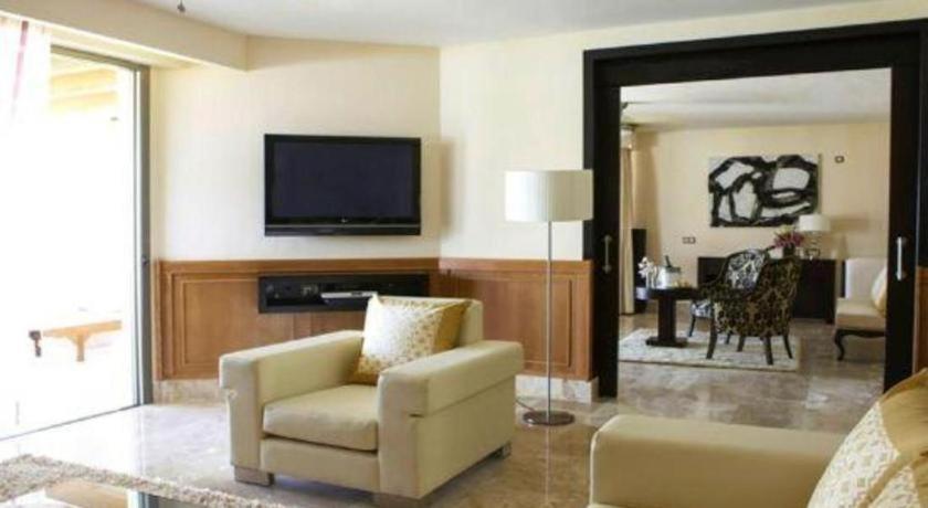 Hotel Excellence Playa Mujeres (adults Only) 5*