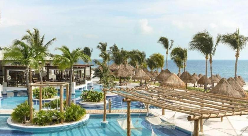 Hotel Excellence Playa Mujeres (adults Only)
