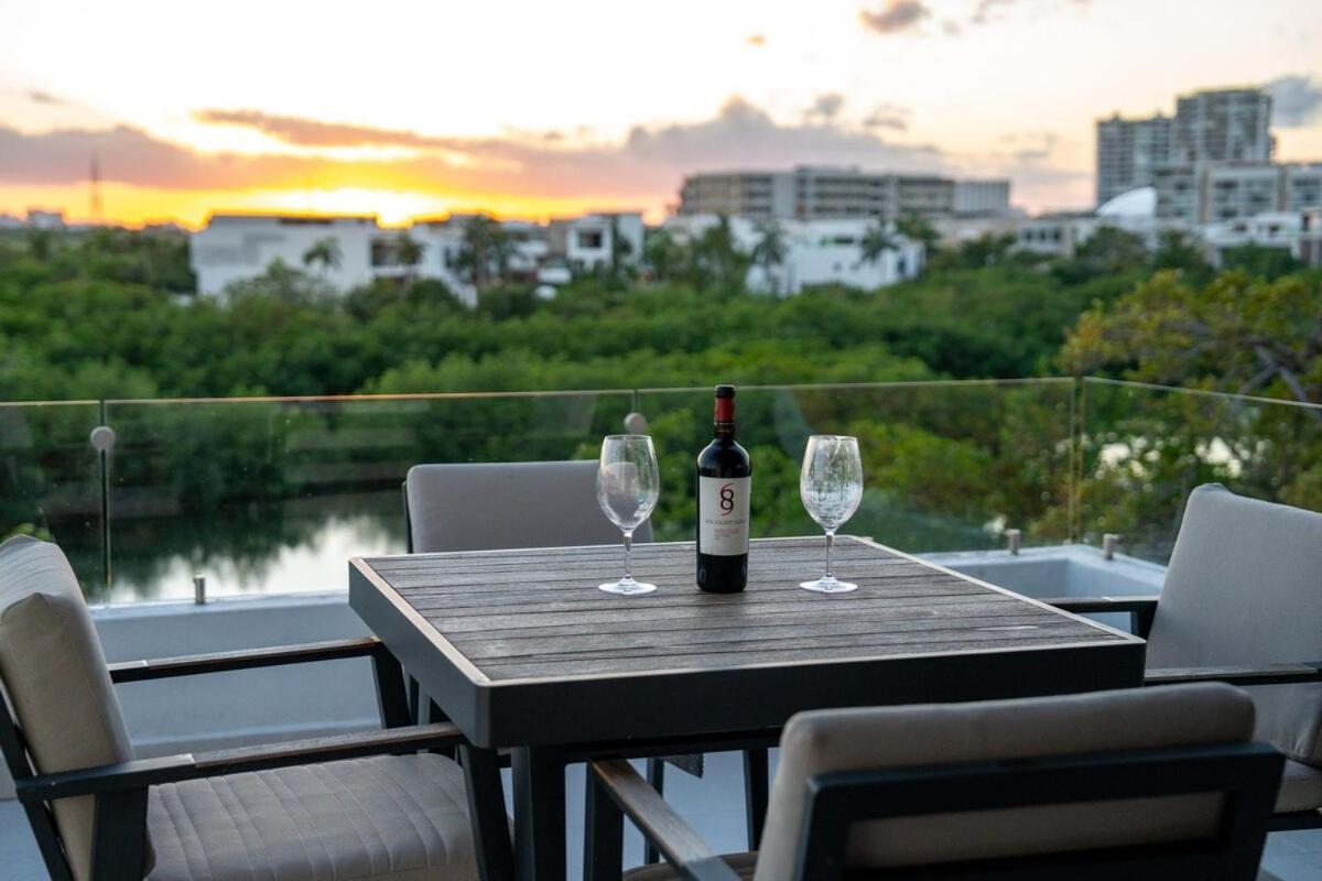 6br Modern Oceanfront With Large Infinity Pool Cancun
