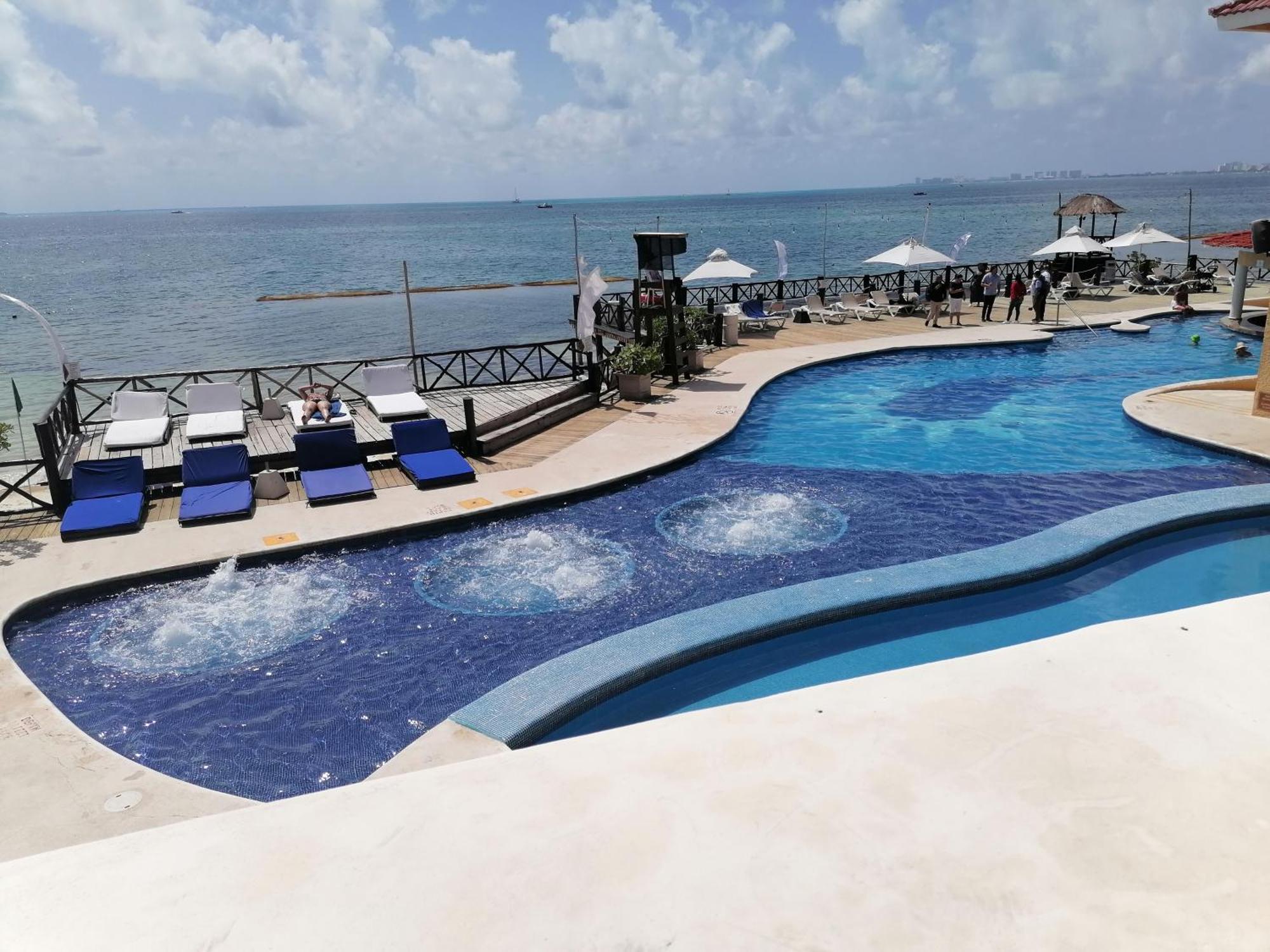 Beautiful A Few Steps To Sea Apartment *