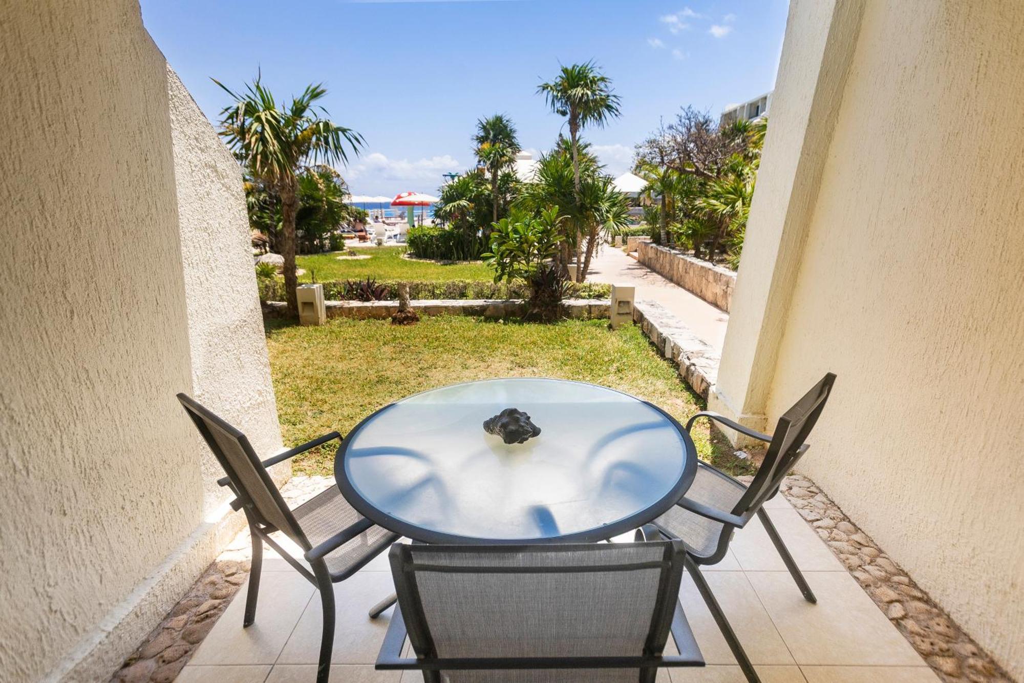 One Bedroom Garden Level With Partial Ocean View Zone Cancun