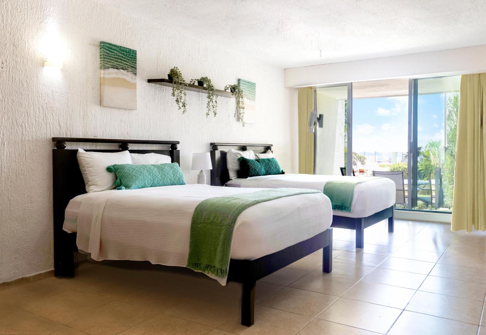 One Bedroom Garden Level With Partial Ocean View Zone * Cancun