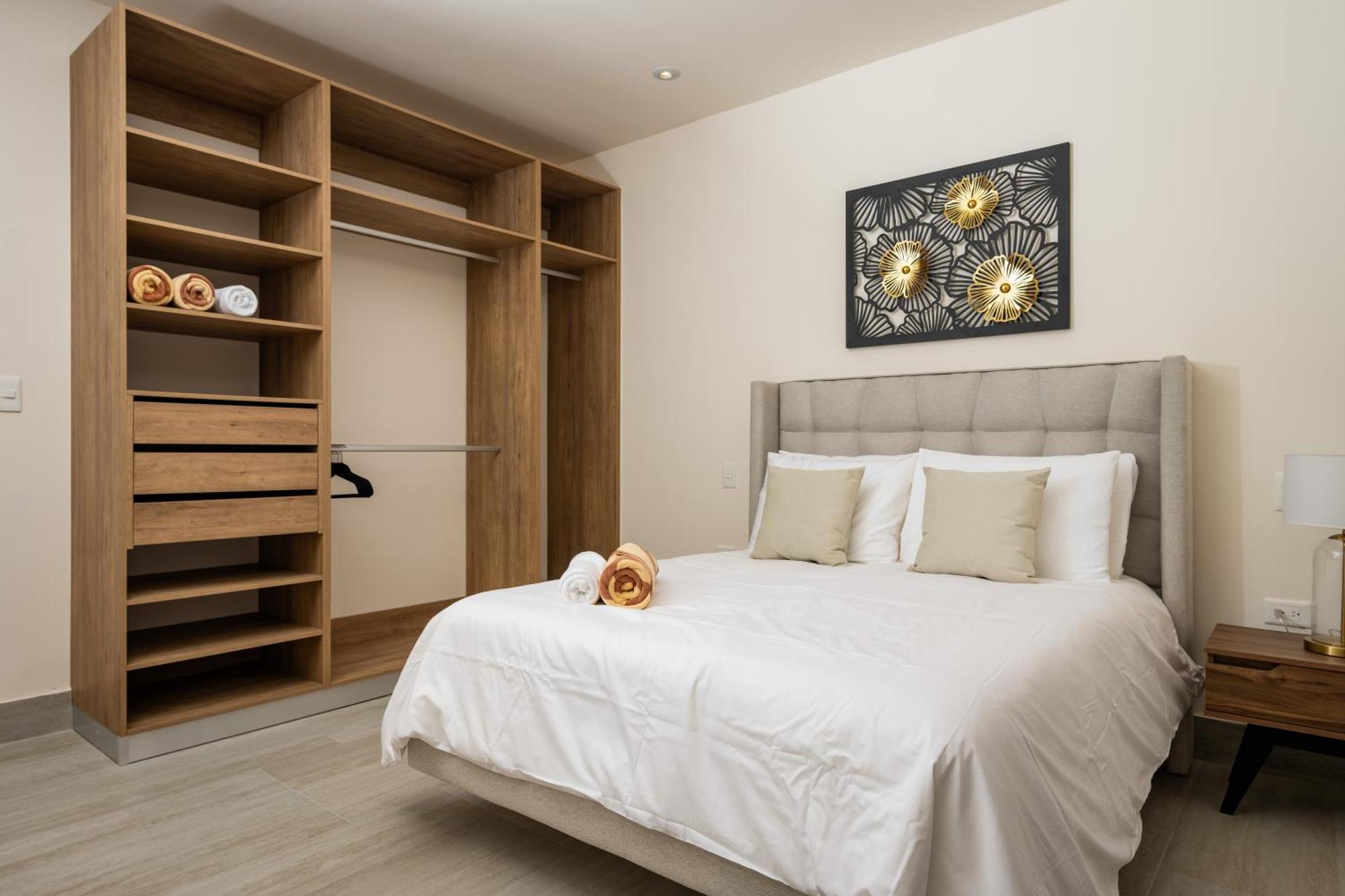 Cumbres Garden Modernos Apartamento