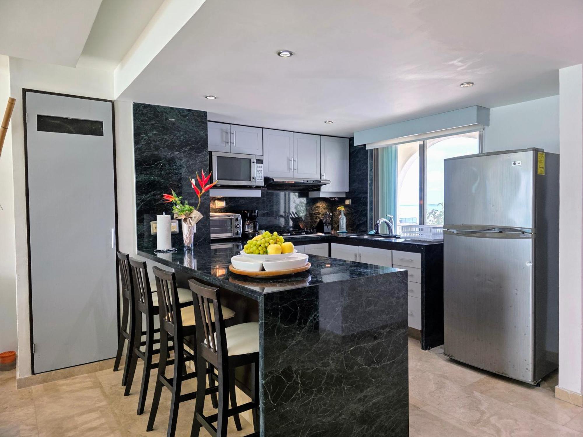 Modern Penthouse, Beautiful Ocean View, Apartamento *
