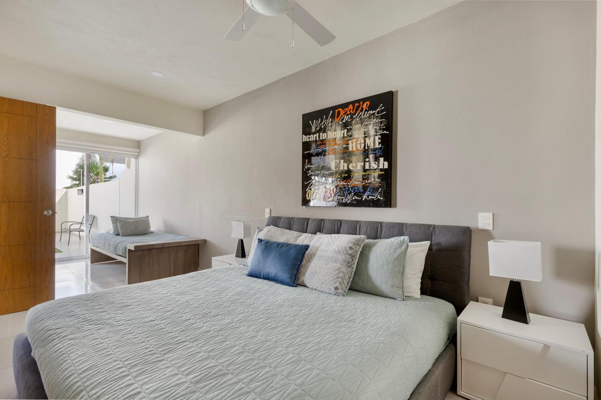 Large With Pool And Terrace! Apartment *