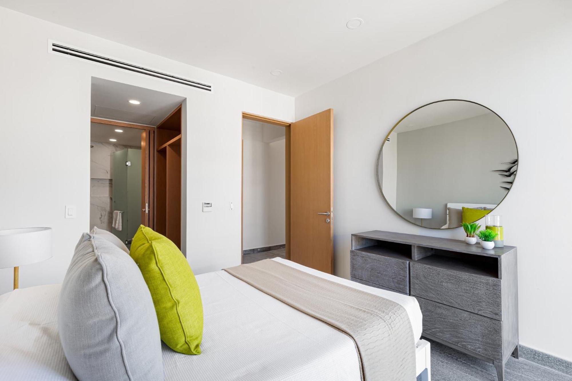 Oceanview 3 Bedroom Condo, Rooftop Pool&jacuzzi, Beach! Apartment