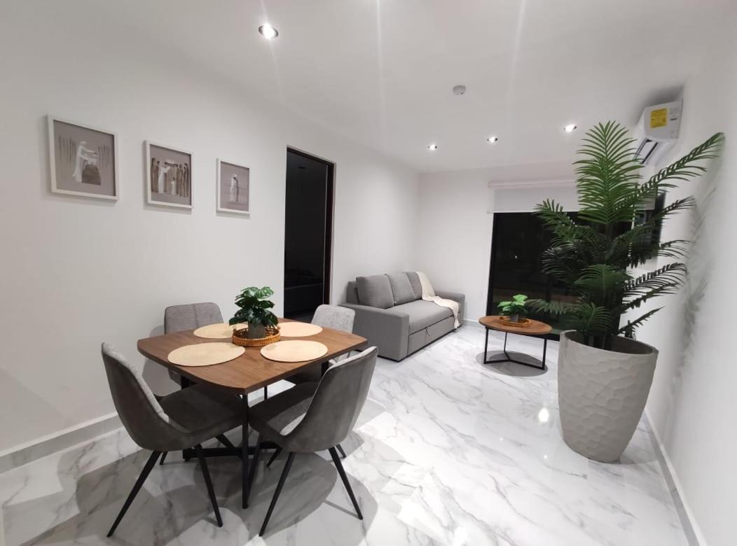 New On The Ground Floor In Cun Apartment Cancun