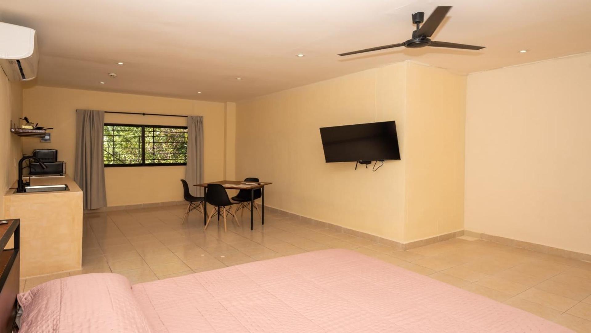 Spacious Loft And Large Bath Casa Jurel Apartment *
