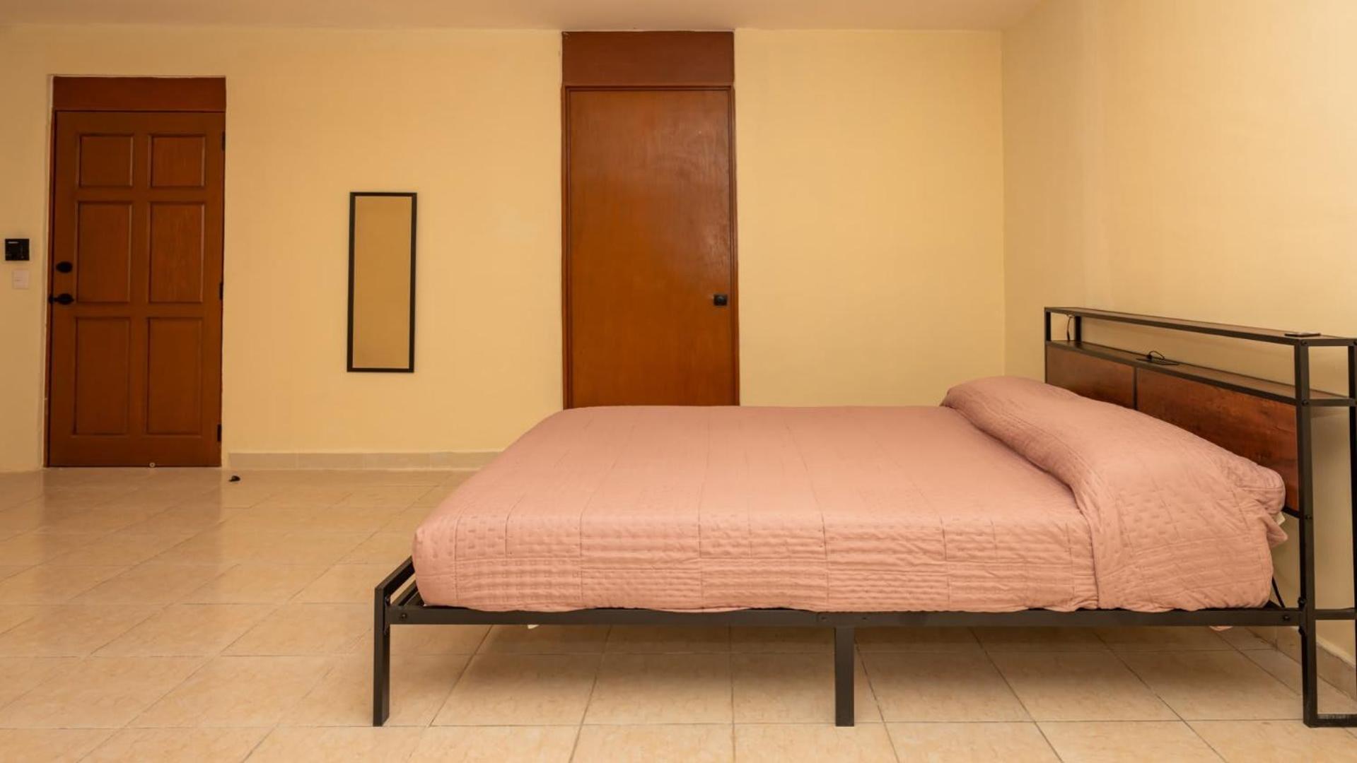 Spacious Loft And Large Bath Casa Jurel Apartment