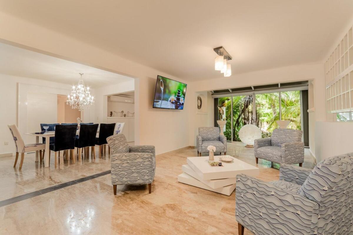 Tropical 3 Bdr With Pool By Casa Paraiso