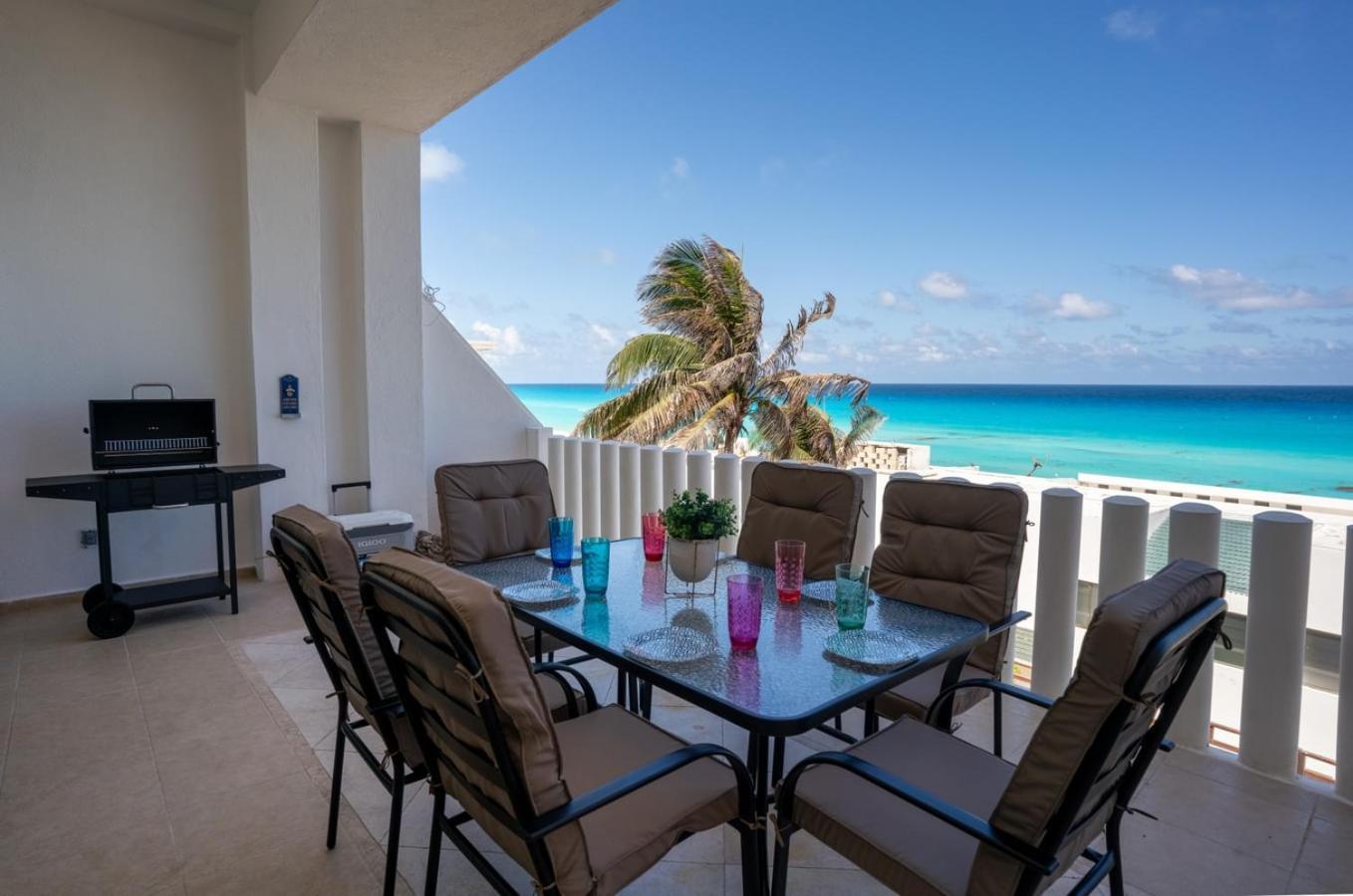 Beachfront With Stunning Views And Pool * Cancun