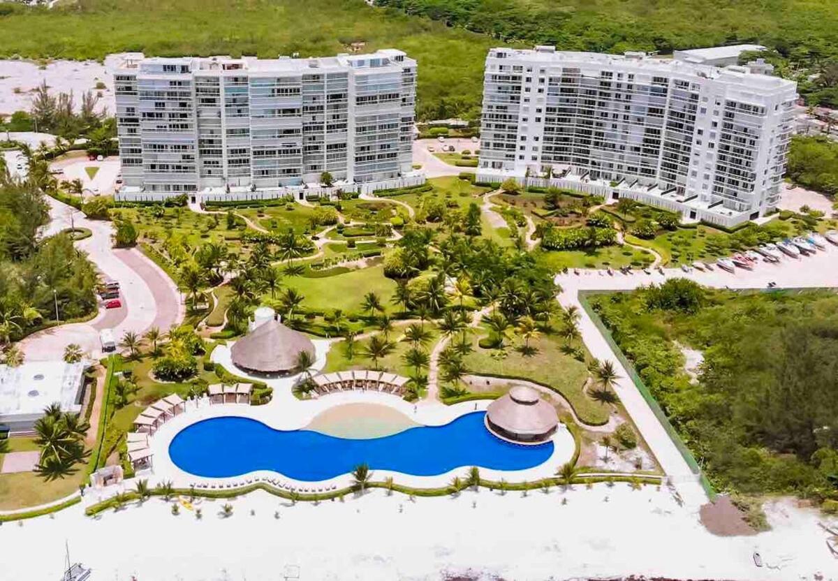 Brisa Beachfront By Casa Paraiso * Cancun