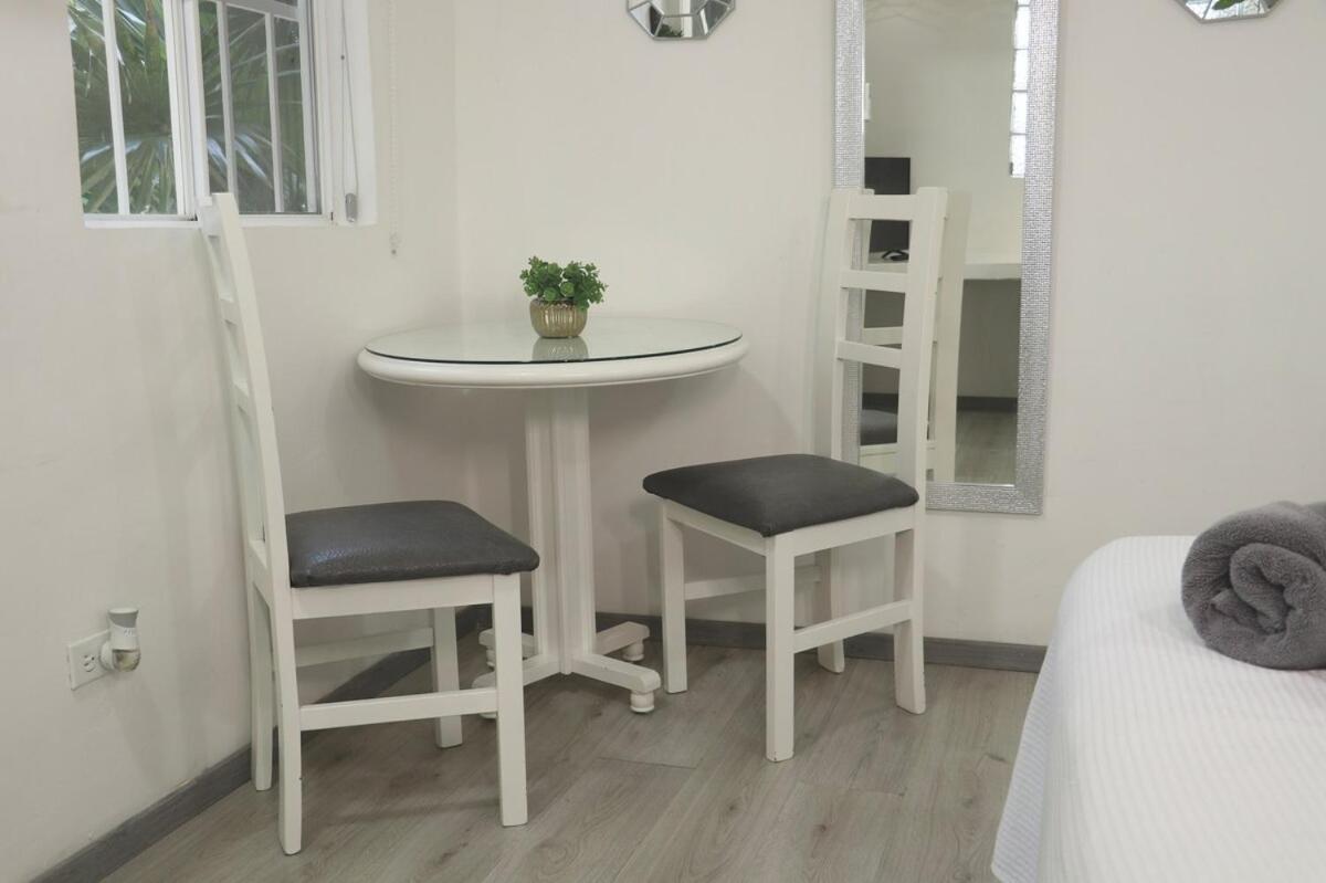 Yax Estudio Compacto, Comodo Y Centrico En * Cancún