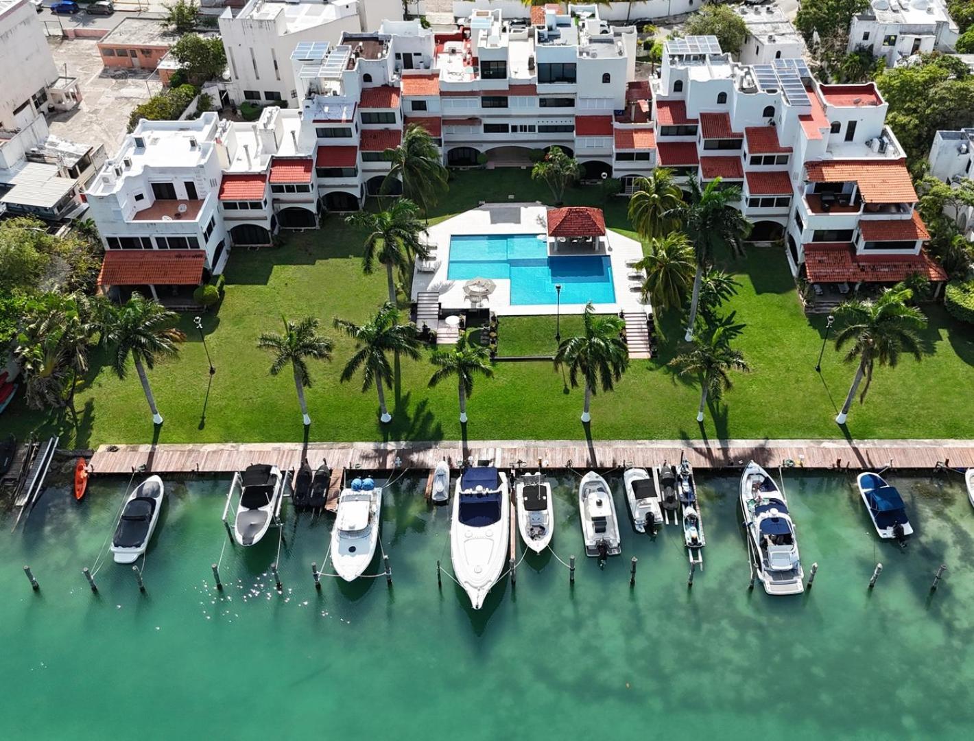 Beautiful Loft By The Lagoon Apartamento